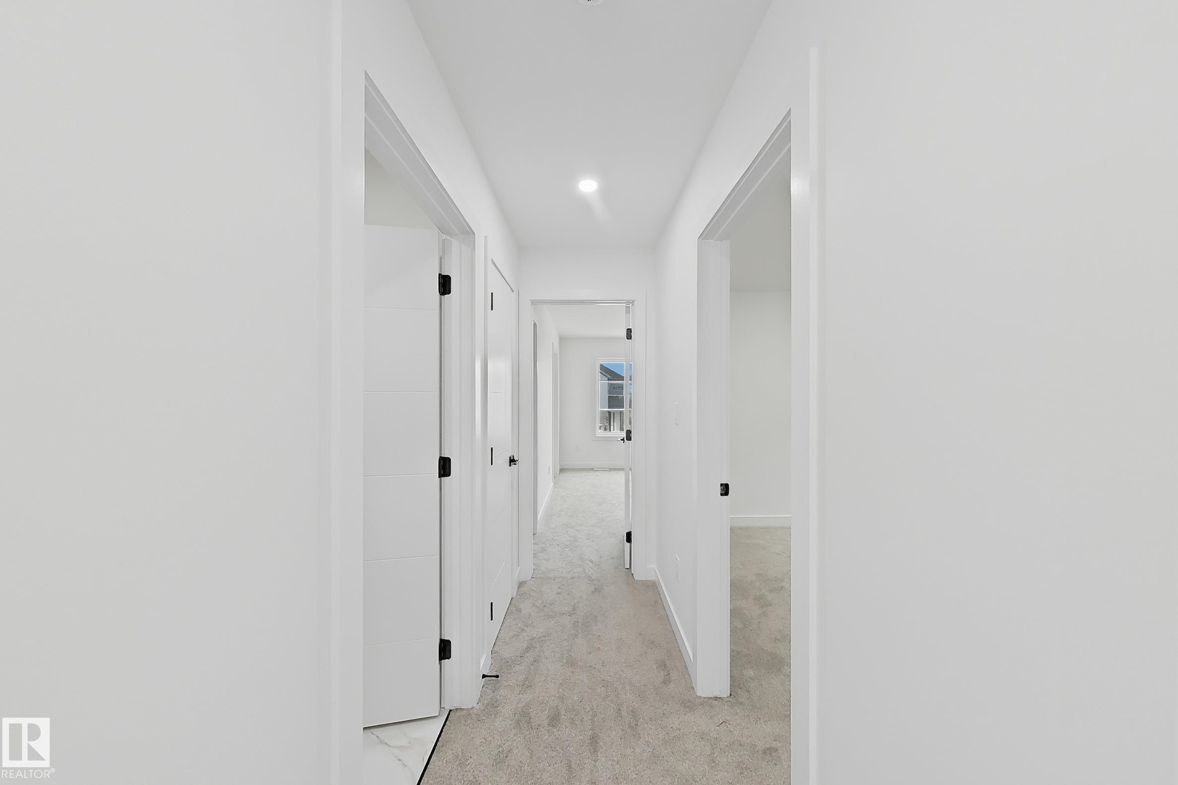 8916 Mayday Way Sw, Edmonton, AB - Indoor Photo Showing Other Room