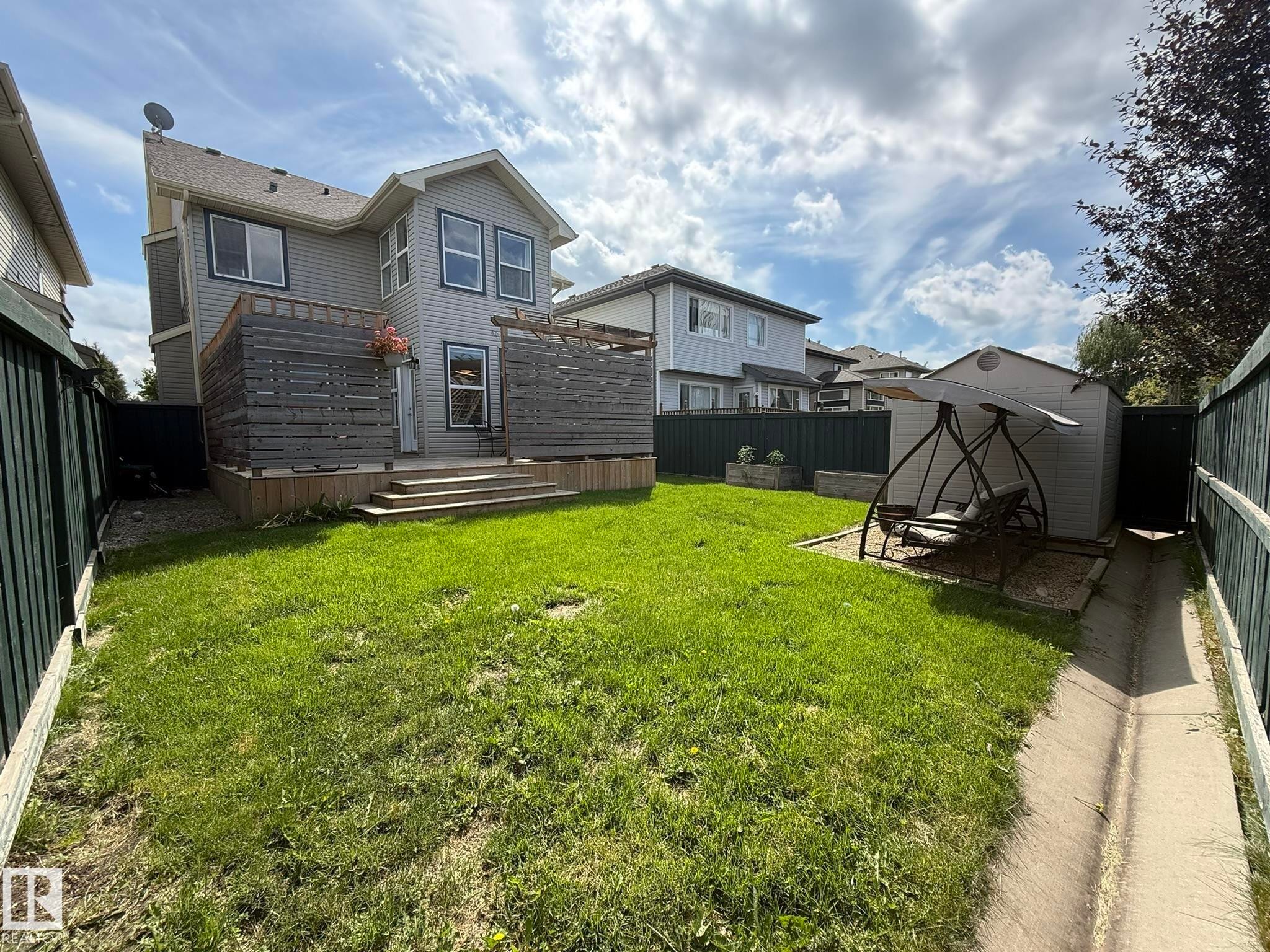 1820 Robertson Crescent Sw, Edmonton, AB - Outdoor