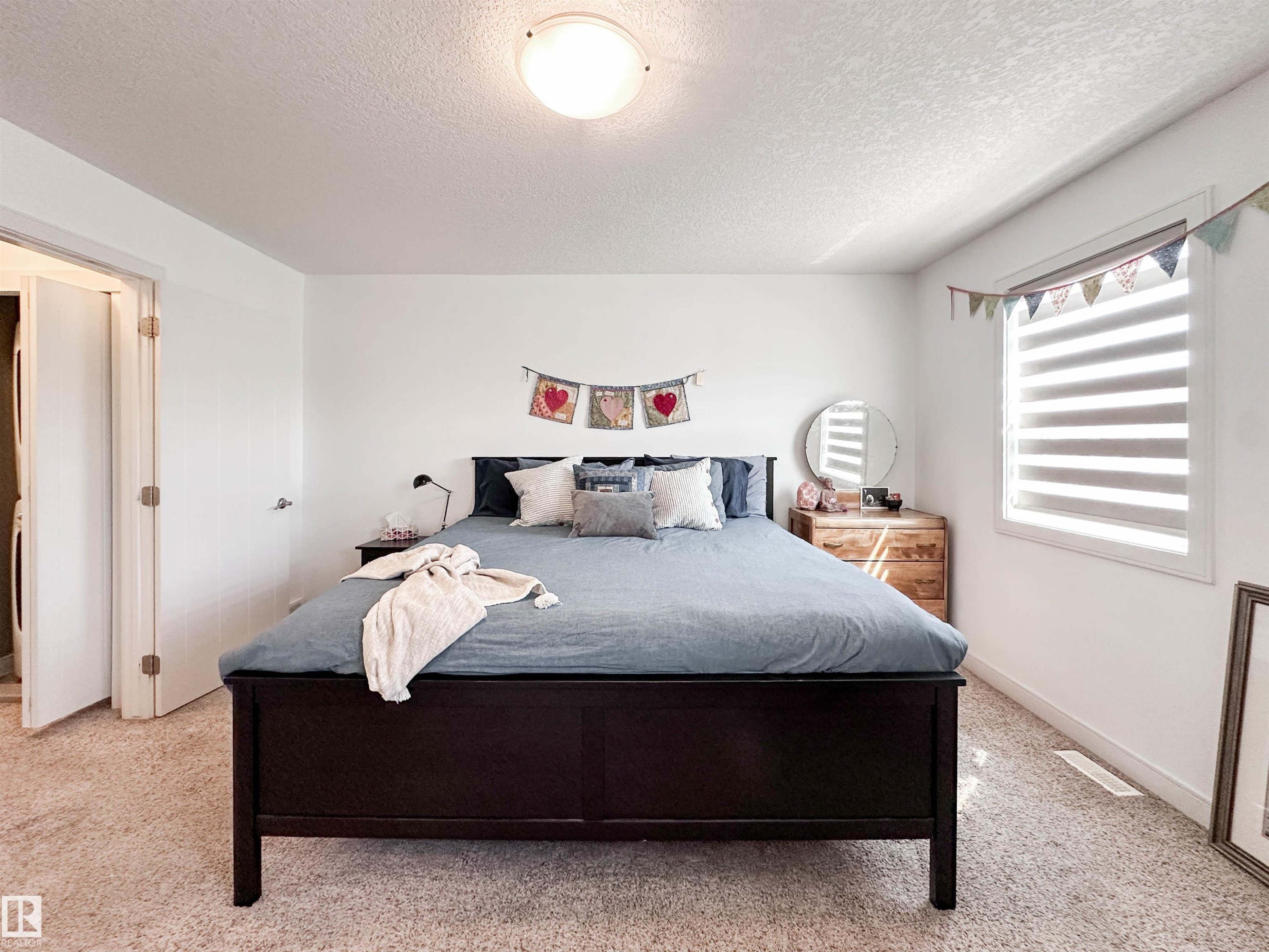 #11 150 Everitt Dr, St. Albert, AB - Indoor Photo Showing Bedroom