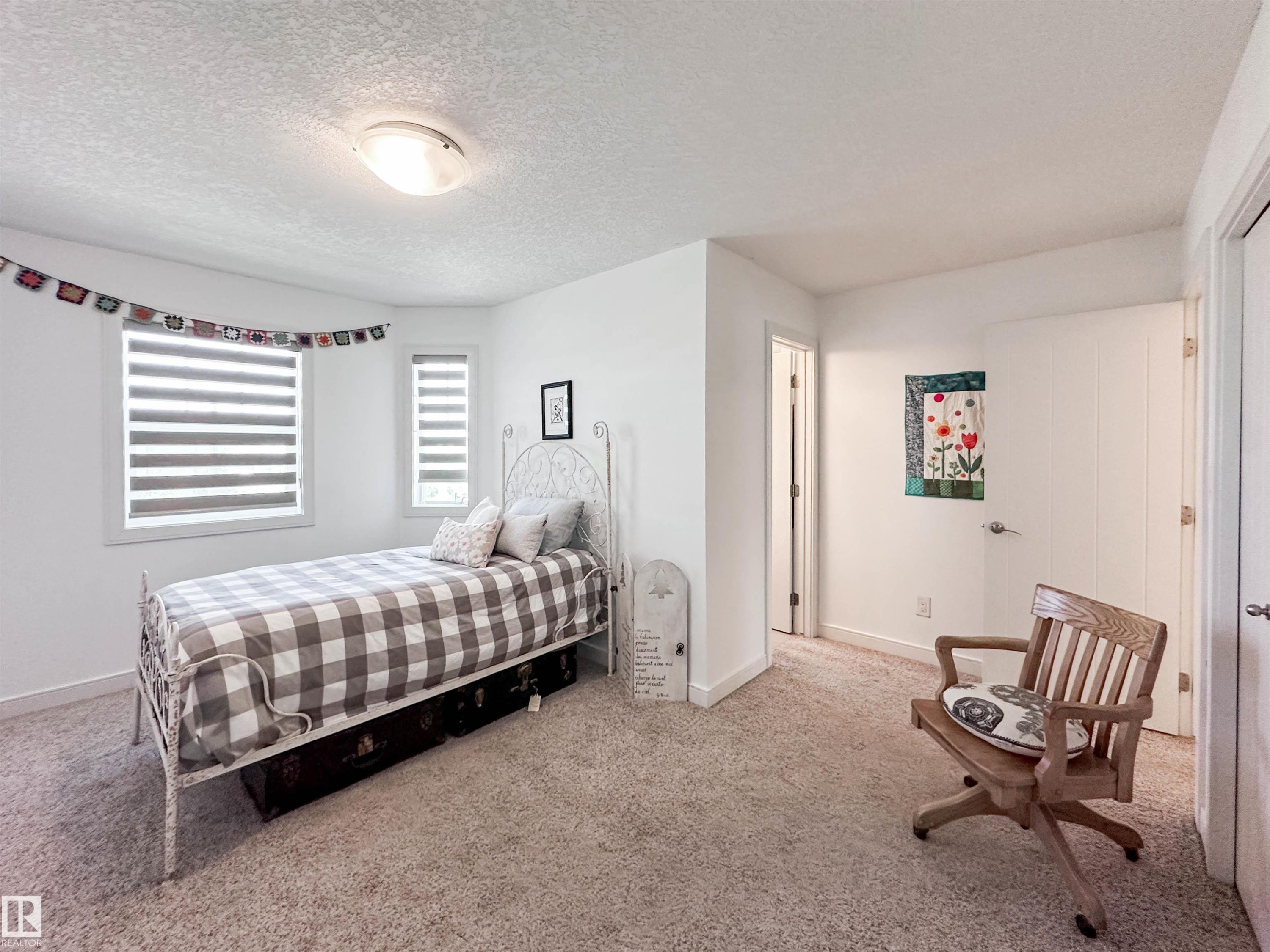 #11 150 Everitt Dr, St. Albert, AB - Indoor Photo Showing Bedroom