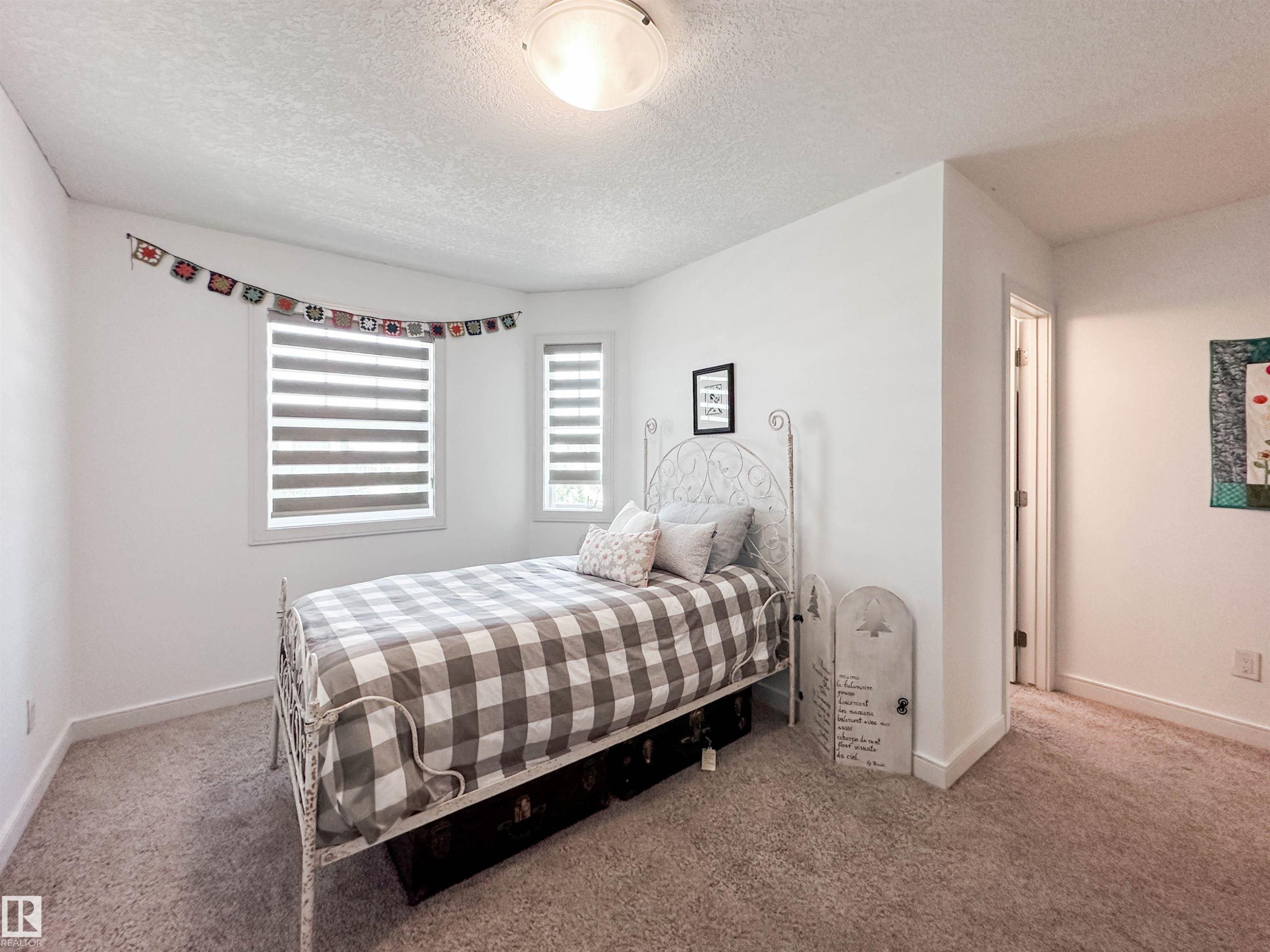 #11 150 Everitt Dr, St. Albert, AB - Indoor Photo Showing Bedroom