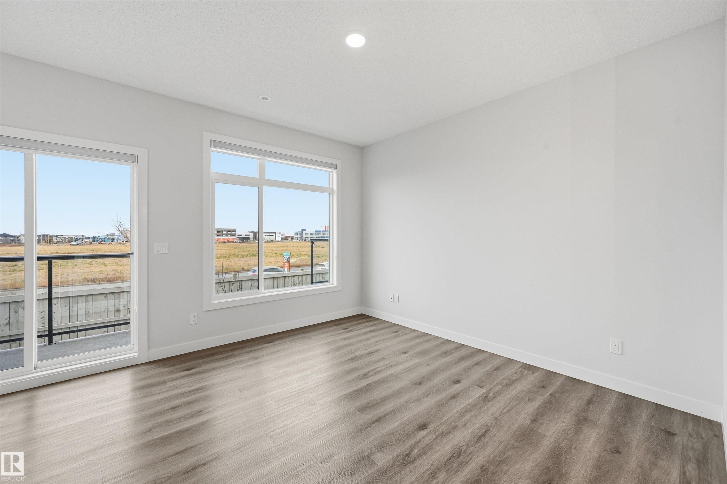 #38 1010 Rabbit Hill Rd Sw, Edmonton, AB - Indoor Photo Showing Other Room