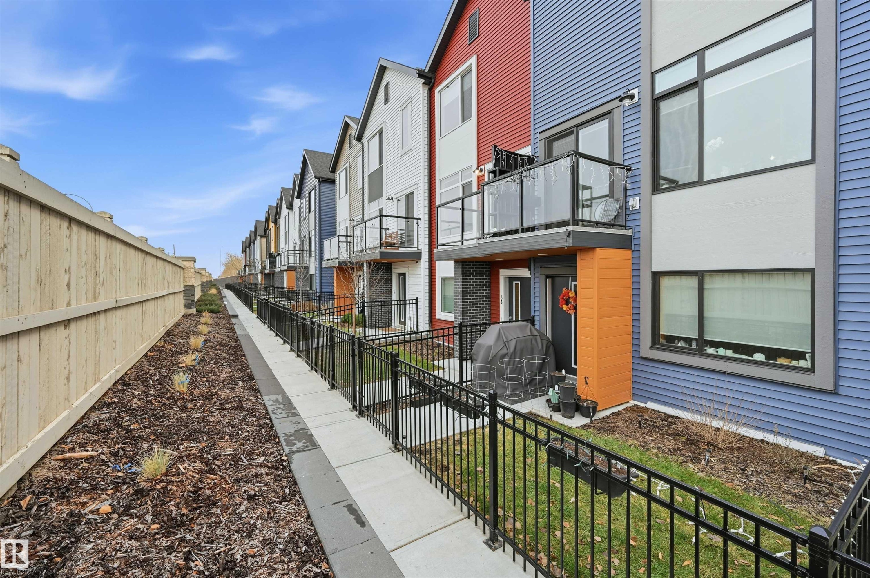 #38 1010 Rabbit Hill Rd Sw, Edmonton, AB - Outdoor