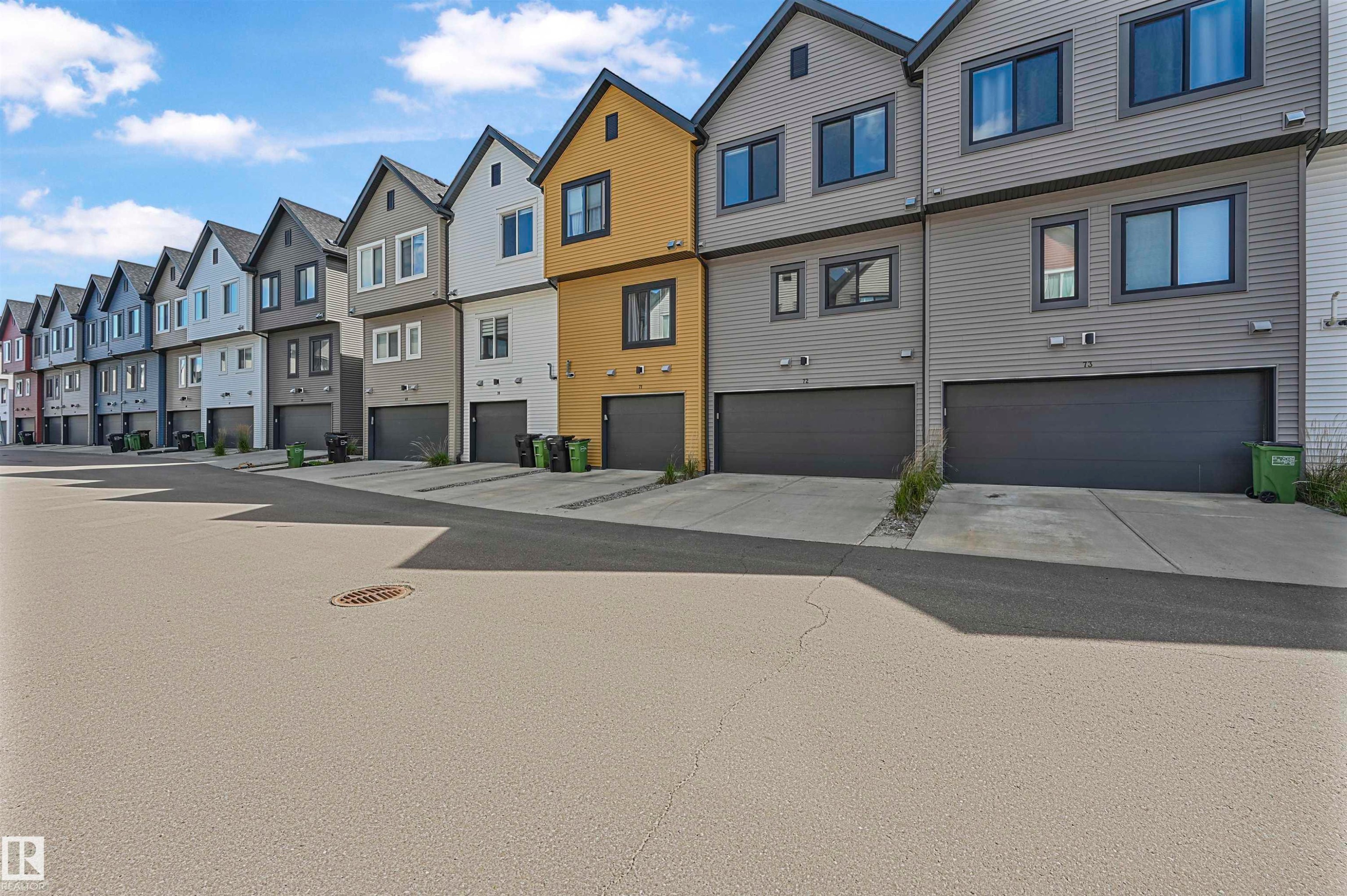 #72 1010 Rabbit Hill Rd Sw, Edmonton, AB - Outdoor With Facade