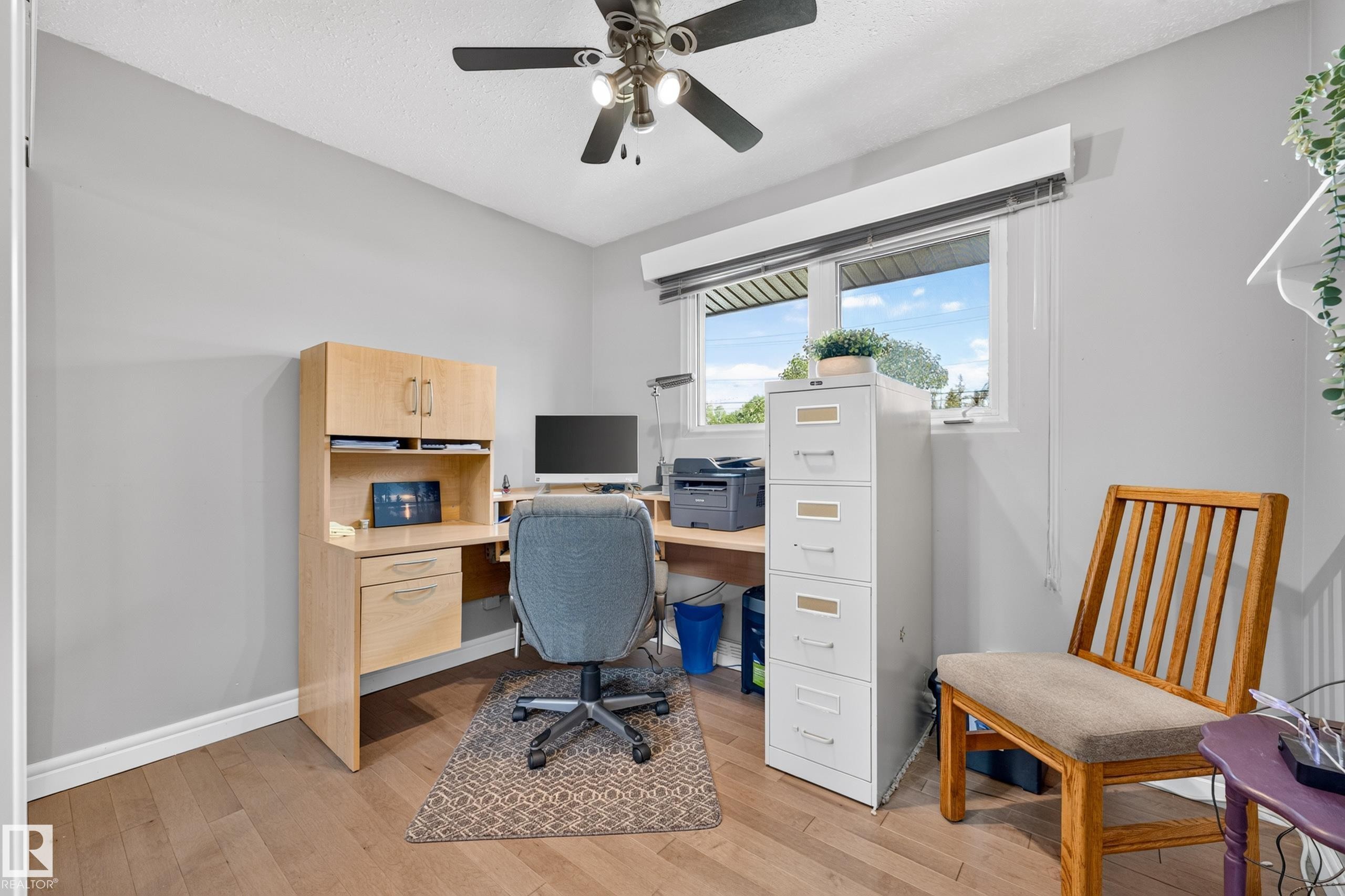 6716 101A Avenue Nw, Edmonton, AB - Indoor Photo Showing Office