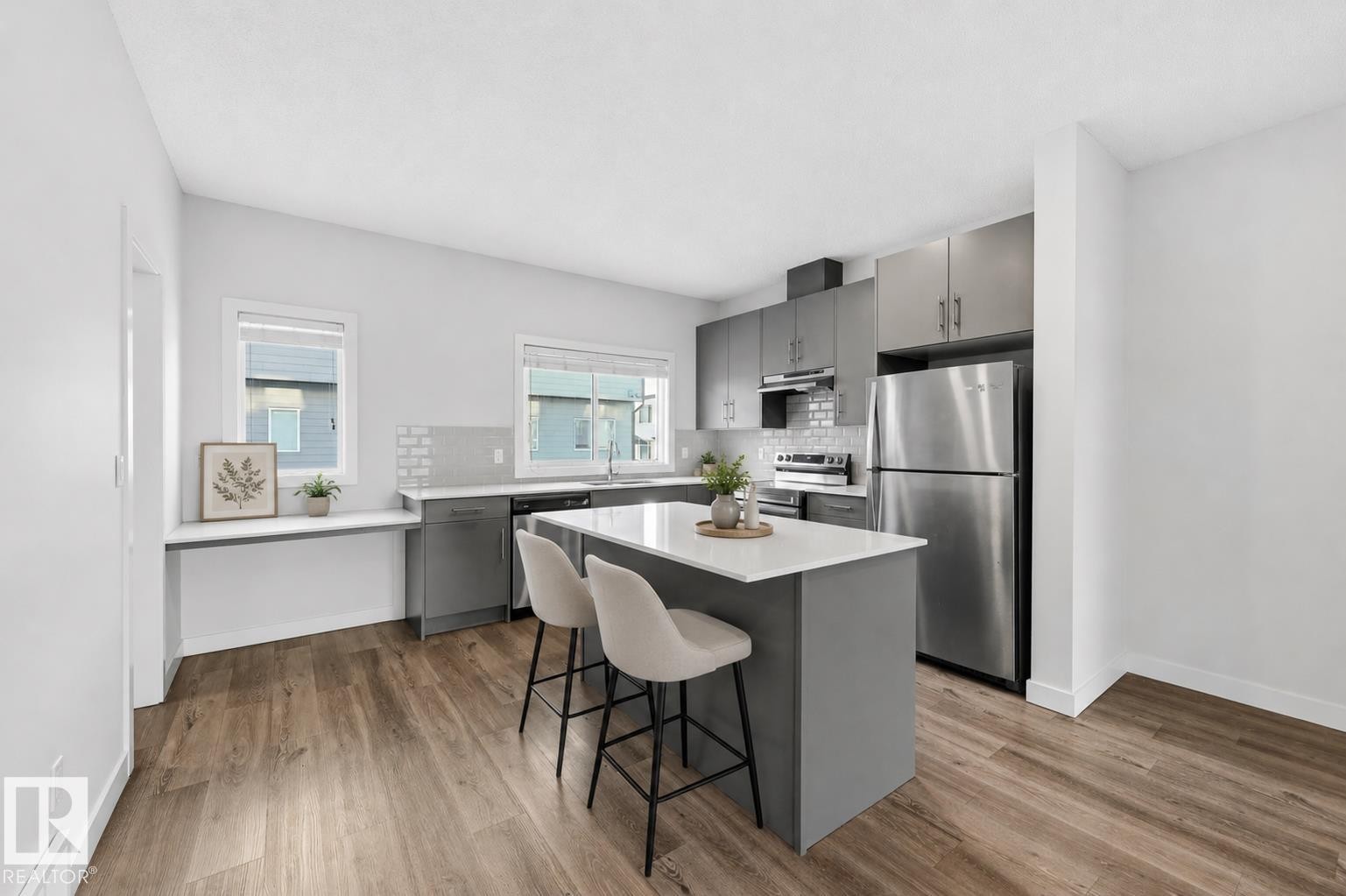 virtually staged - #54 804 Welsh Dr Sw, Edmonton, AB - Indoor