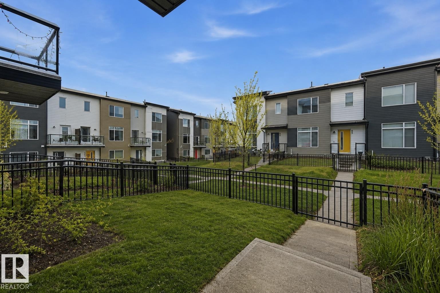 #54 804 Welsh Dr Sw, Edmonton, AB - Outdoor