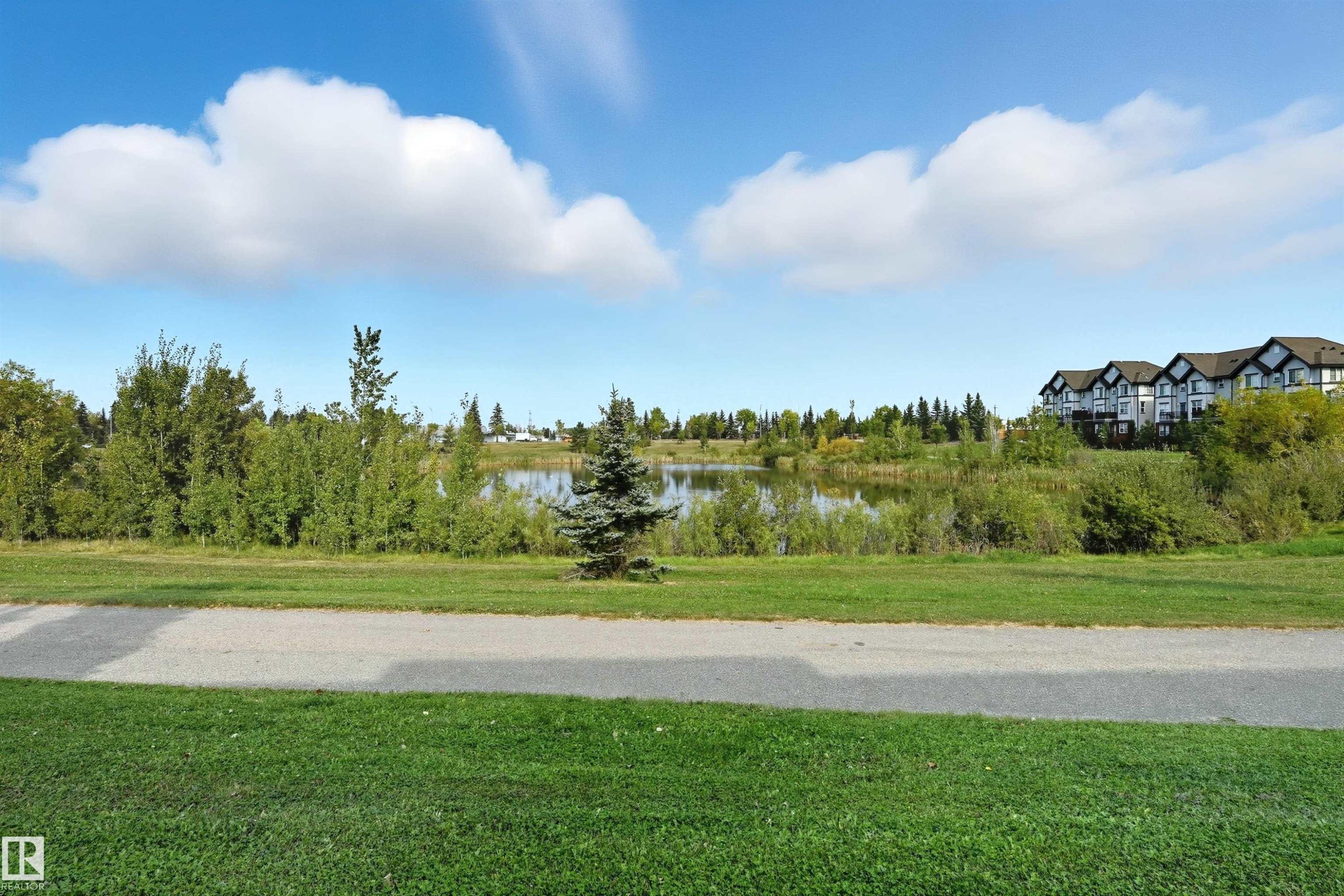 #54 804 Welsh Dr Sw, Edmonton, AB - Outdoor With View