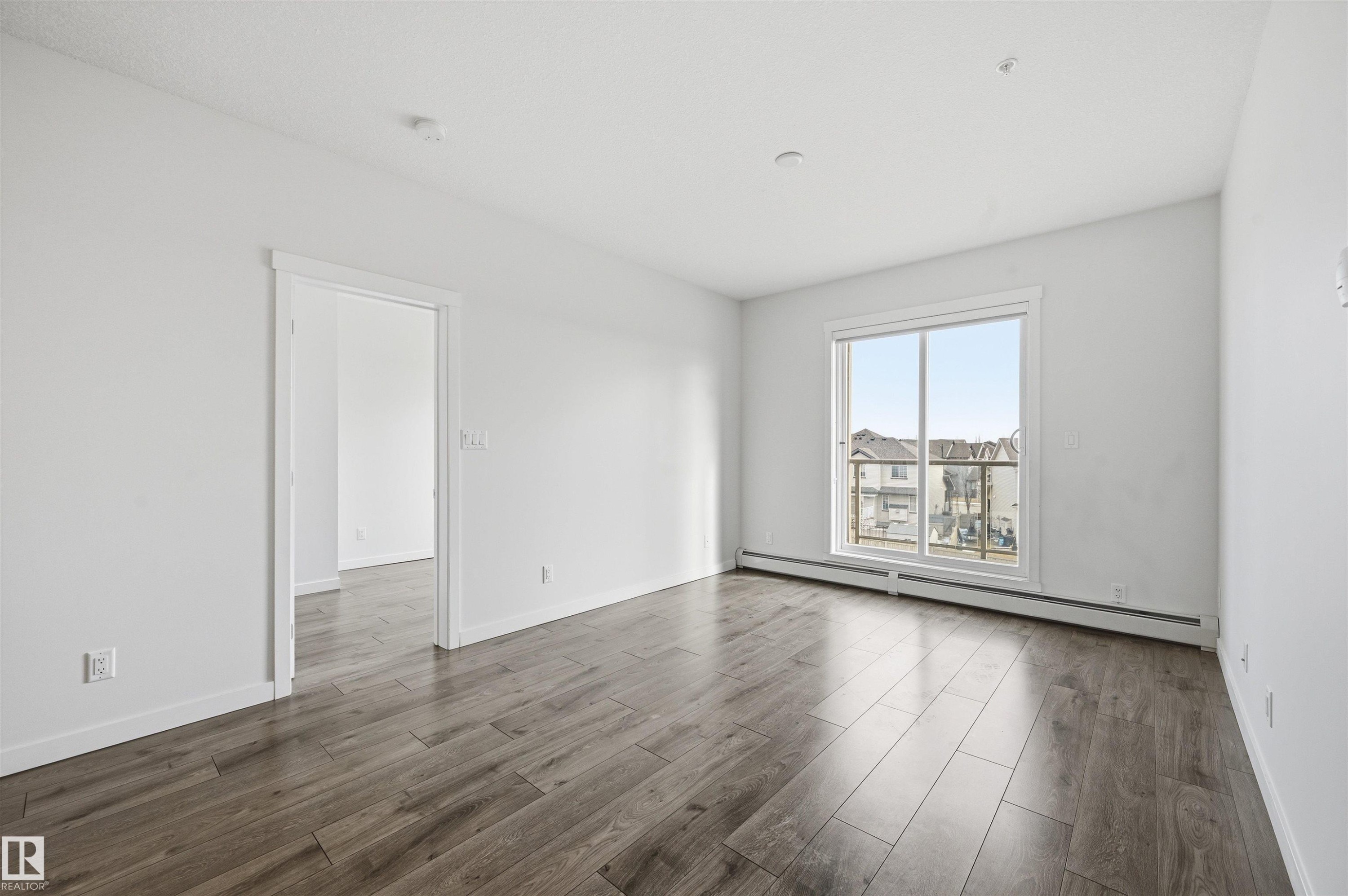 #317 812 Welsh Dr Sw, Edmonton, AB - Indoor Photo Showing Other Room
