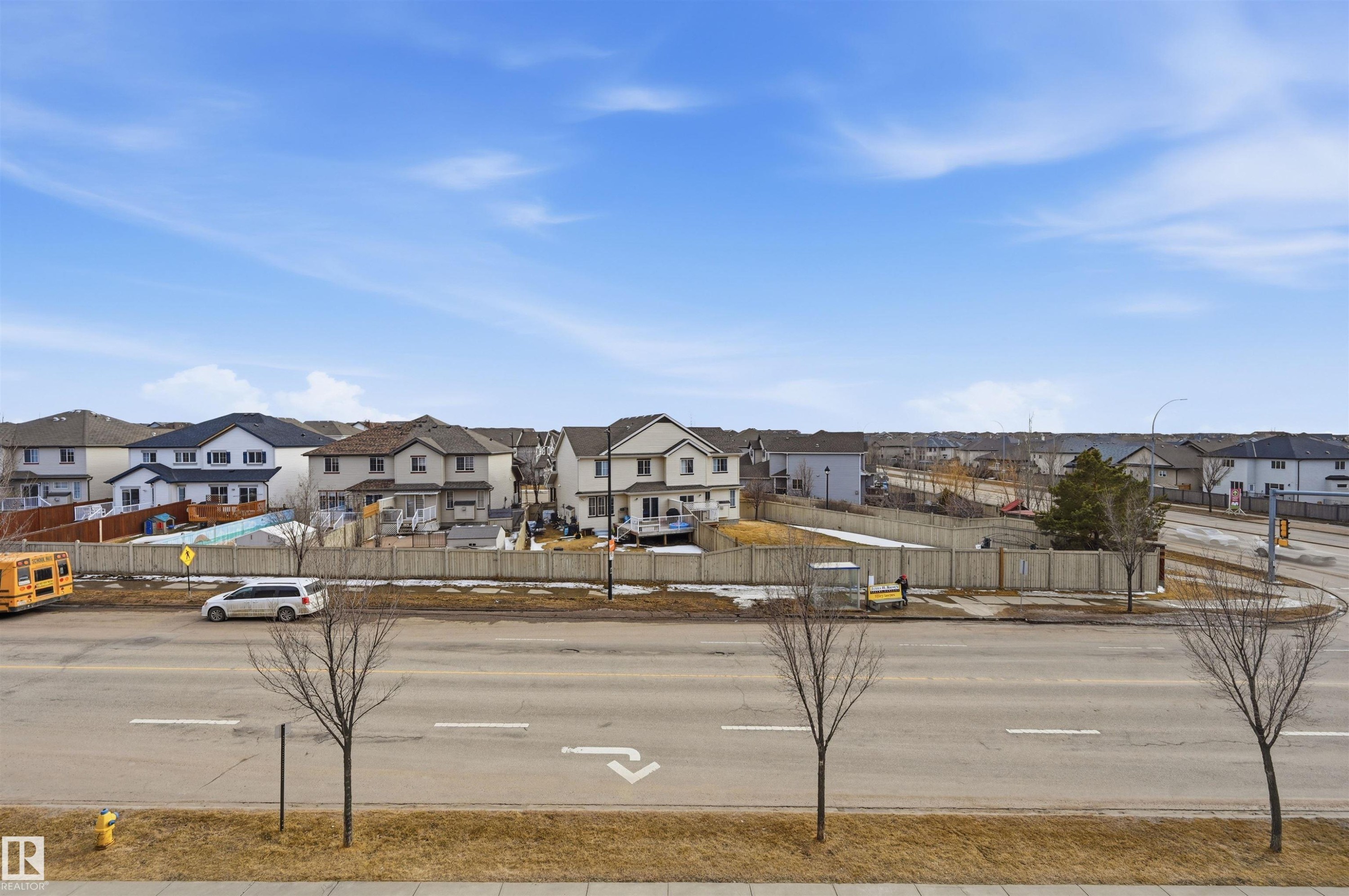 #317 812 Welsh Dr Sw, Edmonton, AB - Outdoor