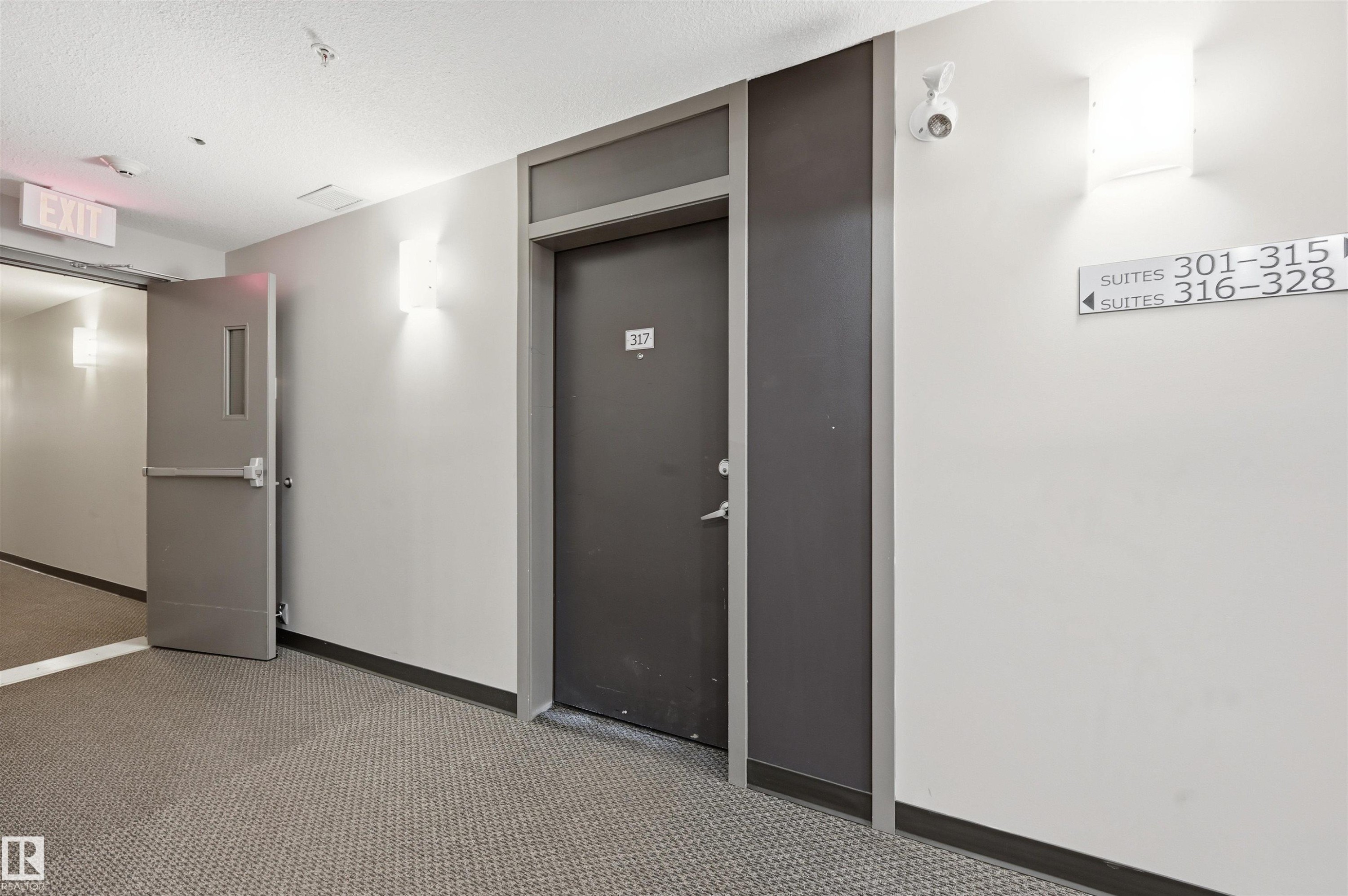 #317 812 Welsh Dr Sw, Edmonton, AB - Indoor Photo Showing Other Room