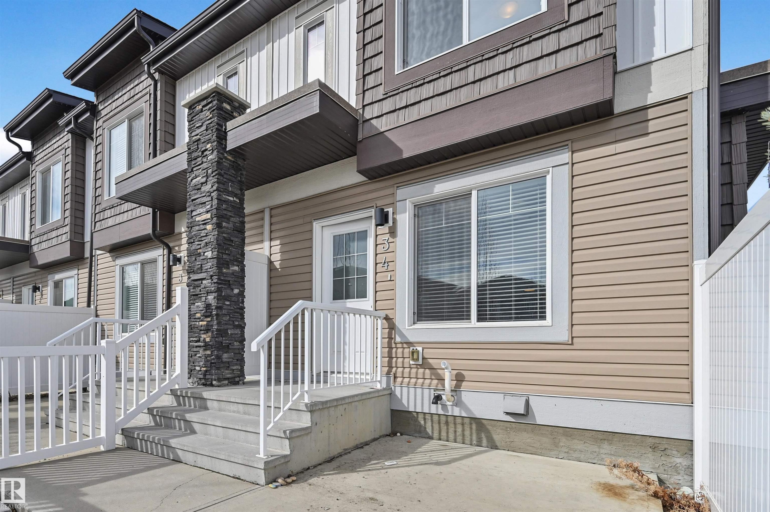 #34 2215 24 St Nw, Edmonton, AB - Outdoor