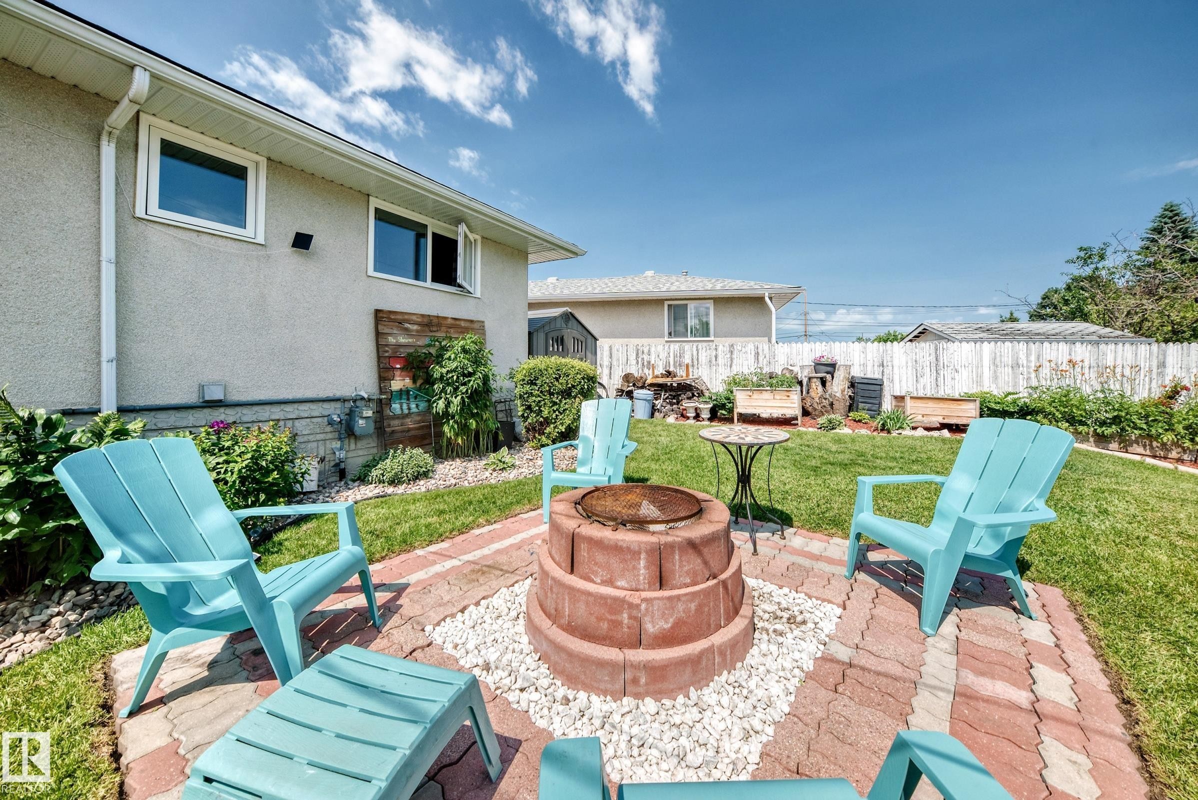 13815 62 Street Nw, Edmonton, AB - Outdoor