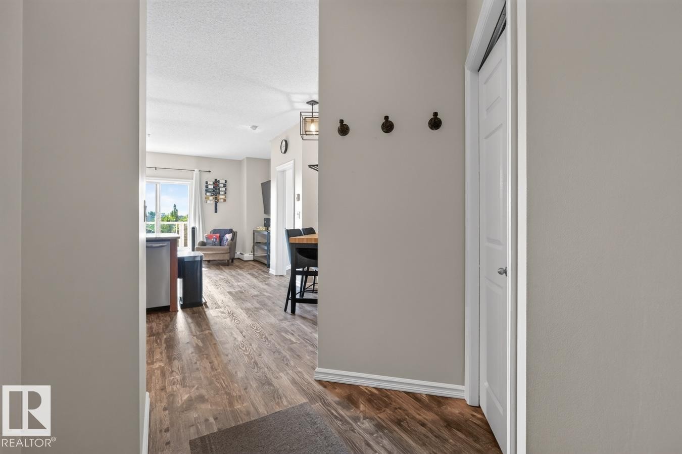#313 226 Macewan Rd Sw, Edmonton, AB - Indoor Photo Showing Other Room