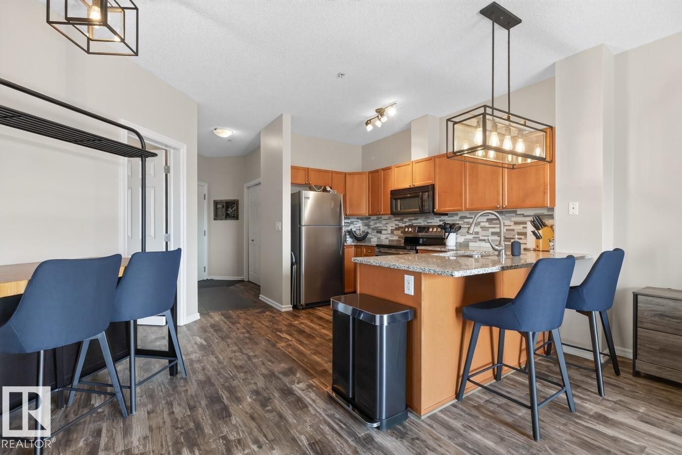 #313 226 Macewan Rd Sw, Edmonton, AB - Indoor