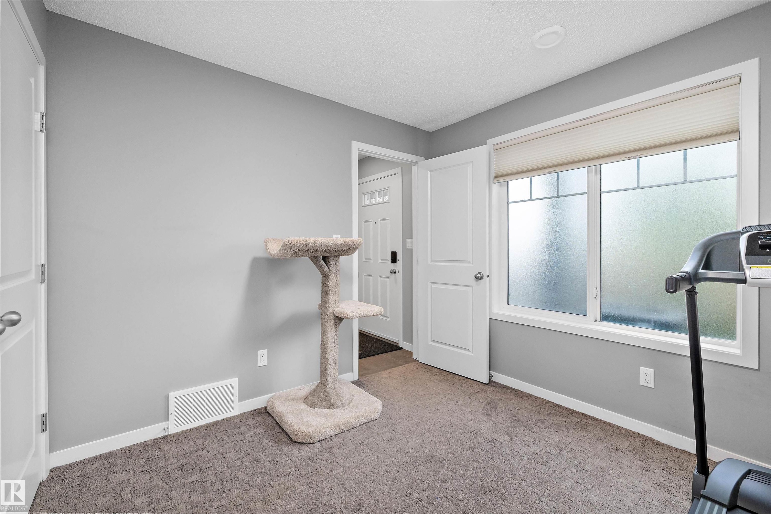 128 3305 Orchards Link, Edmonton, AB - Indoor Photo Showing Other Room