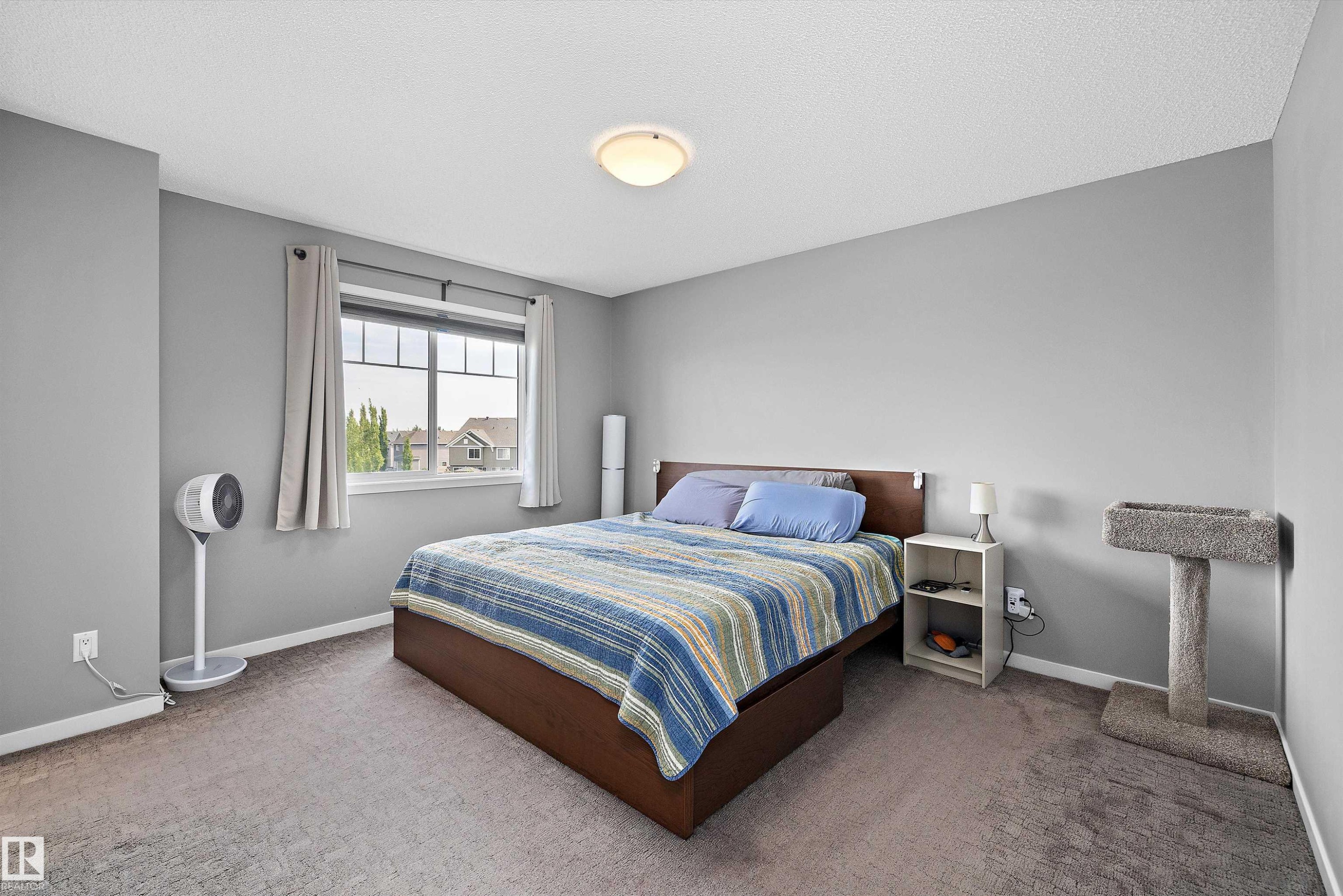128 3305 Orchards Link, Edmonton, AB - Indoor Photo Showing Bedroom