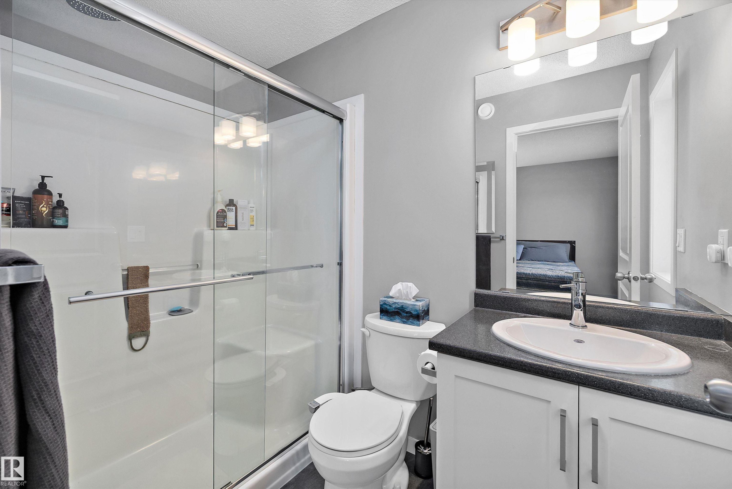 128 3305 Orchards Link, Edmonton, AB - Indoor Photo Showing Bathroom