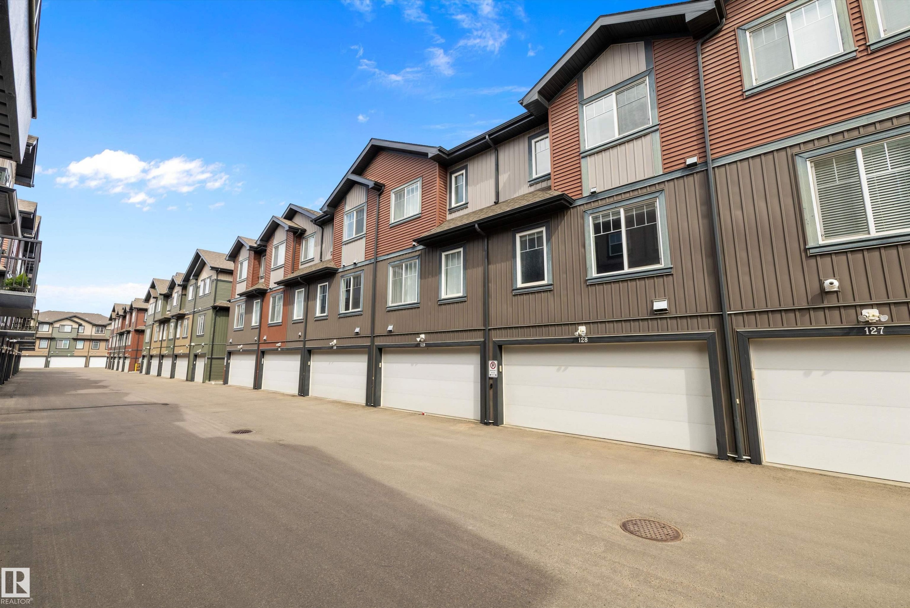 128 3305 Orchards Link, Edmonton, AB - Outdoor