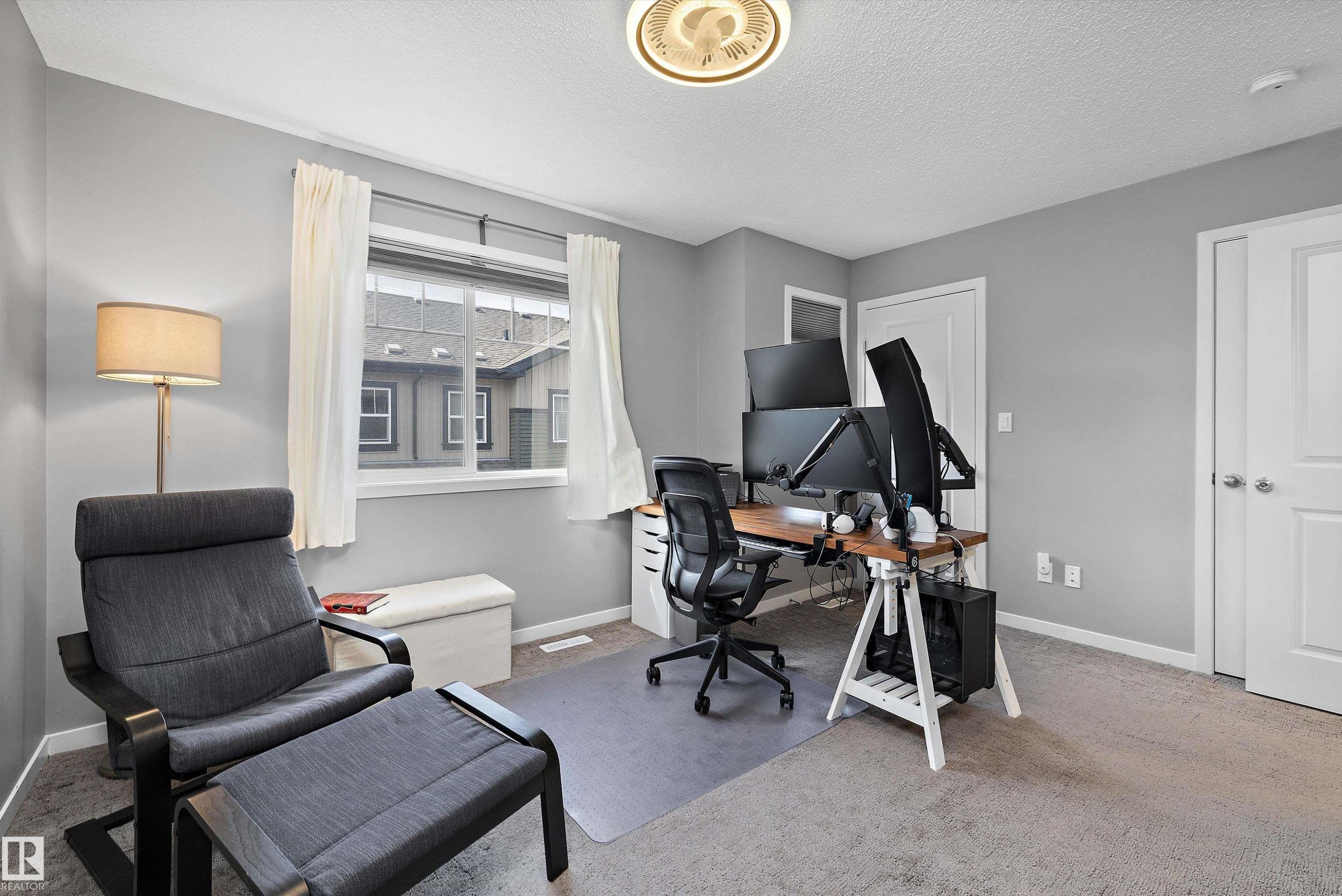 128 3305 Orchards Link, Edmonton, AB - Indoor Photo Showing Office