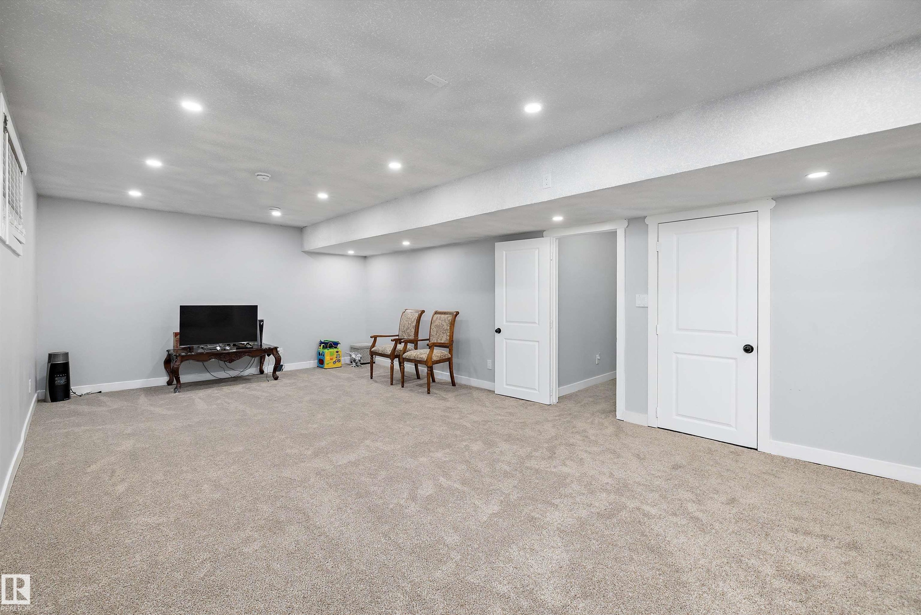 14148 134 Street Nw, Edmonton, AB - Indoor