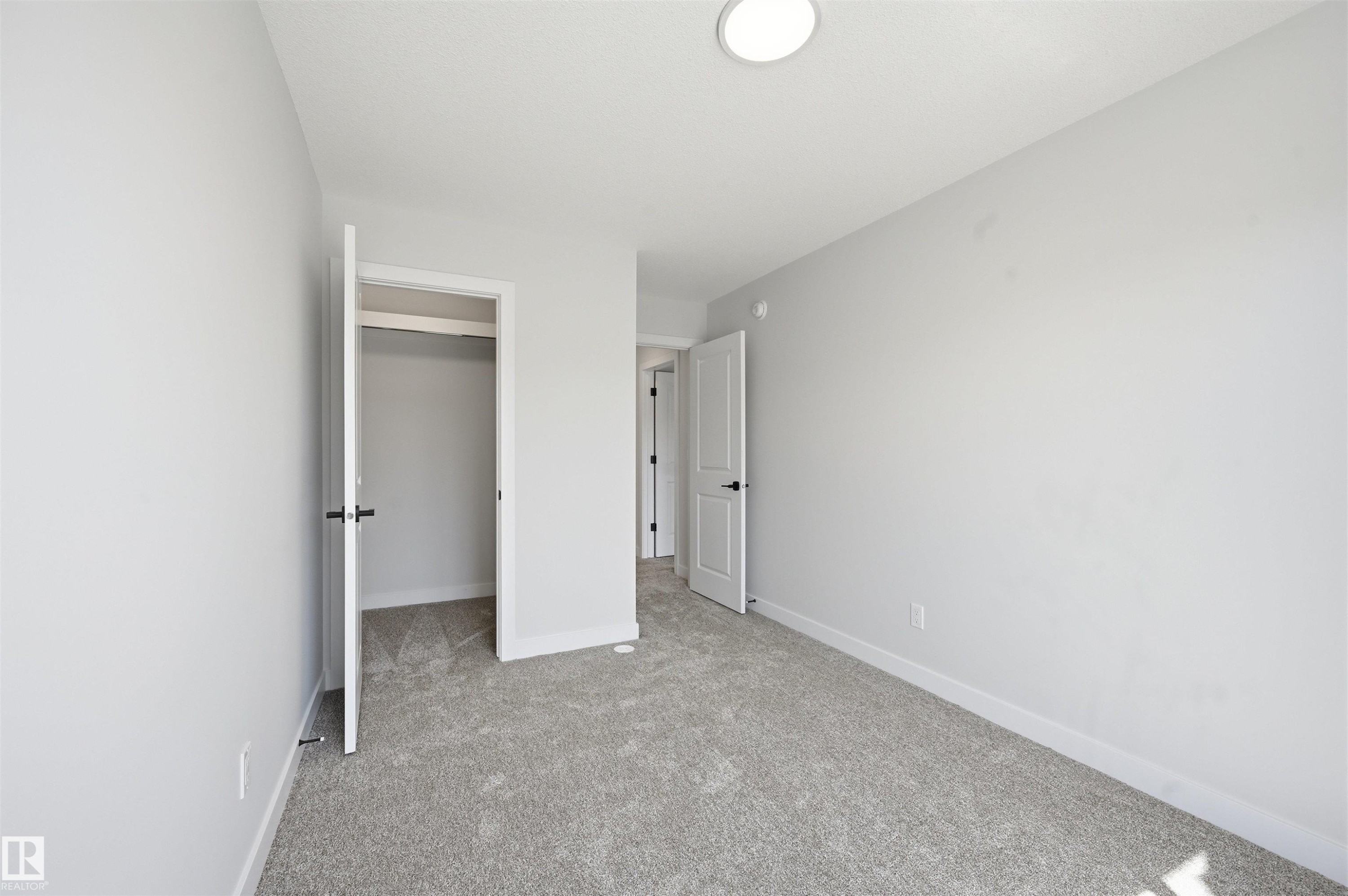 3024 Dixon Landing Sw, Edmonton, AB - Indoor Photo Showing Other Room