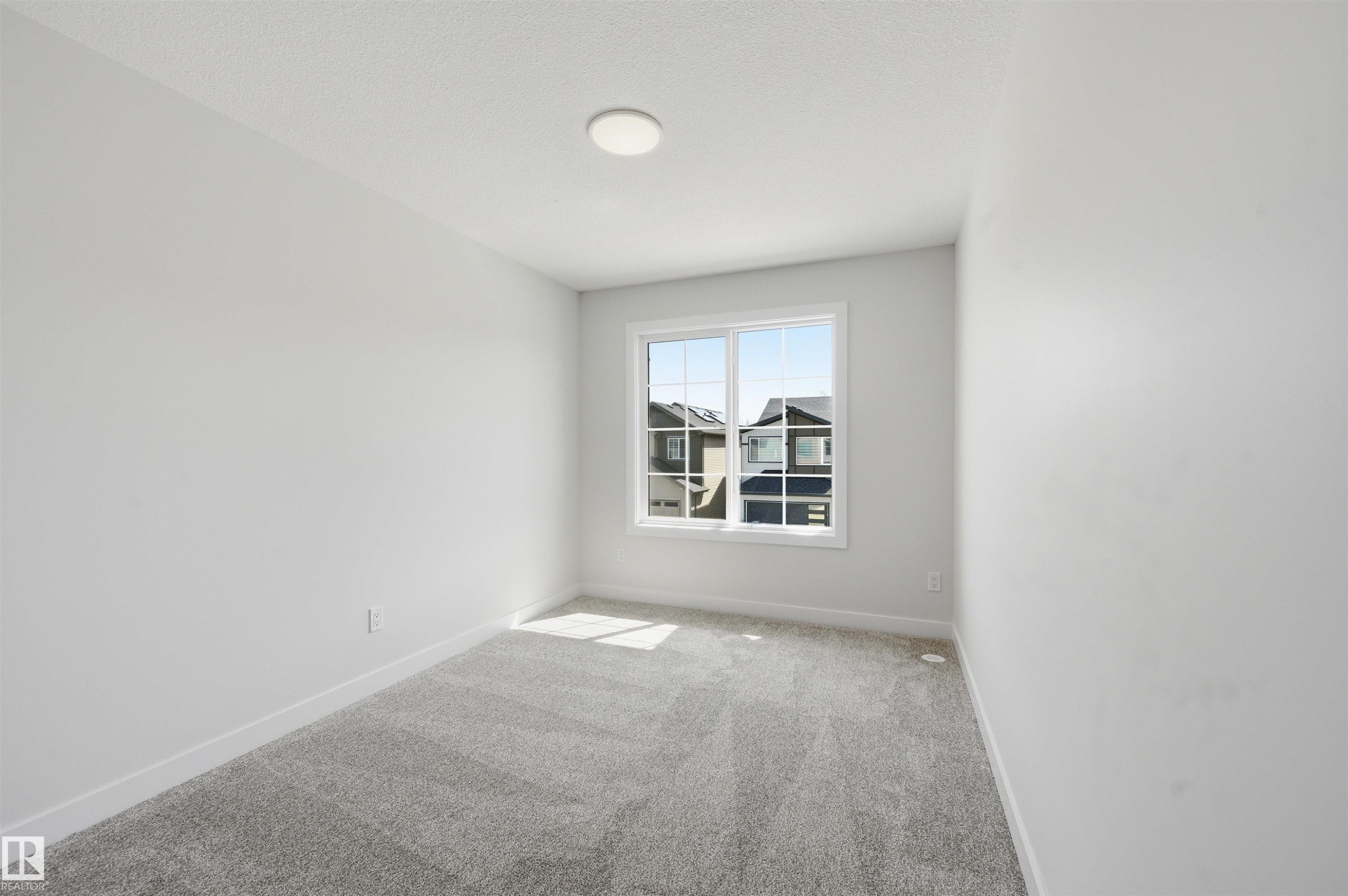 3024 Dixon Landing Sw, Edmonton, AB - Indoor Photo Showing Other Room