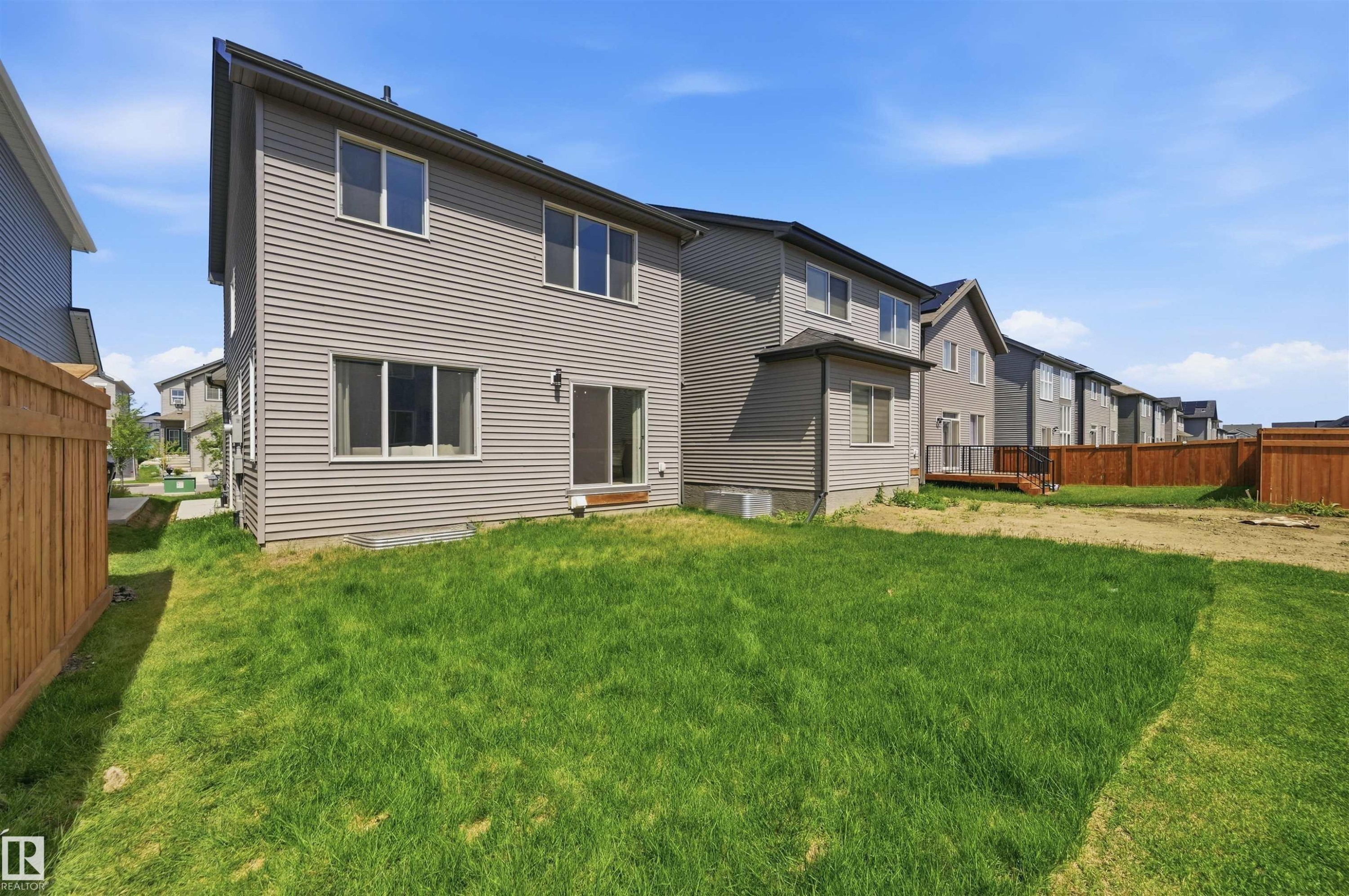 3243 Dixon Way Sw, Edmonton, AB - Outdoor With Exterior