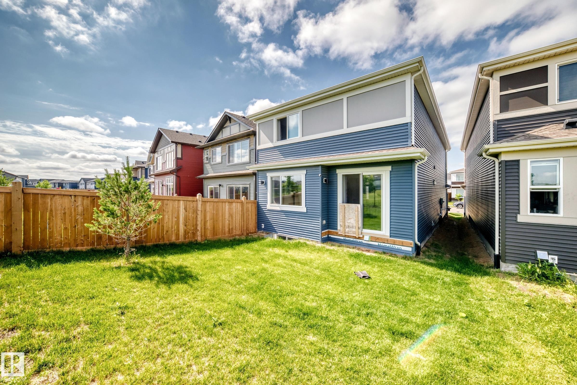 4018 Hawthorn Link Sw, Edmonton, AB - Outdoor