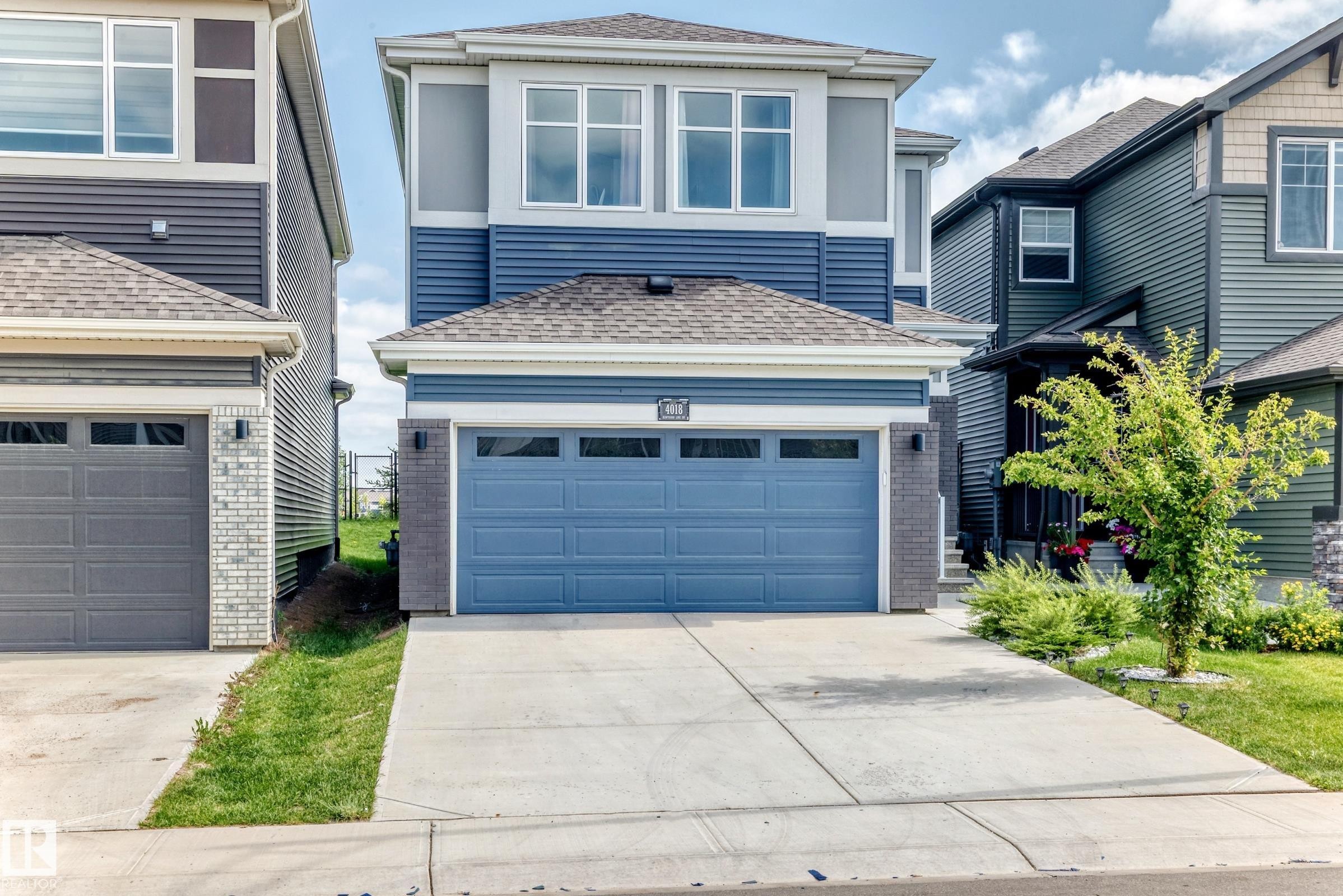 4018 Hawthorn Link Sw, Edmonton, AB - Outdoor With Facade
