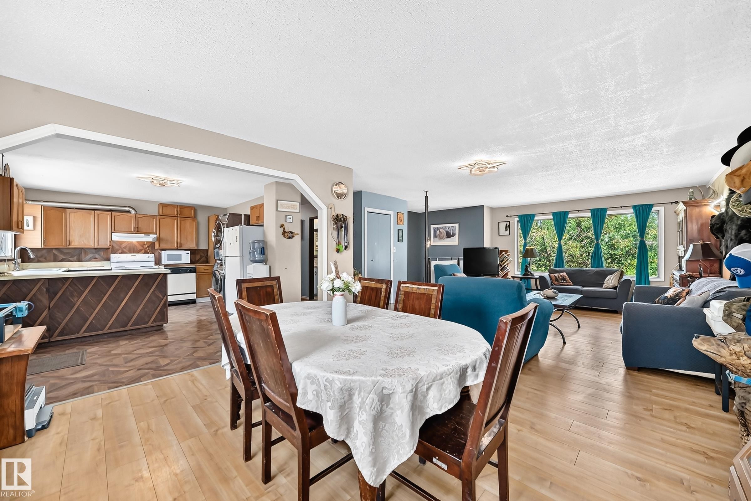 8 Fourth Street, Duffield, AB - Indoor Photo Showing Other Room
