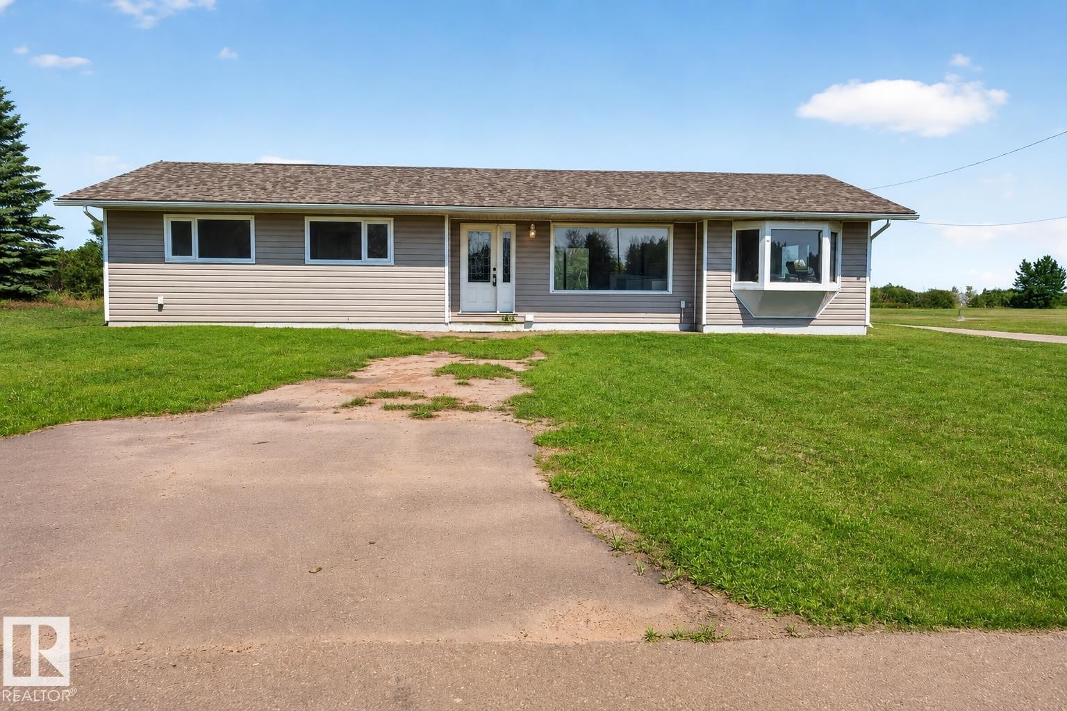 5316 54 Avenue, Andrew, AB - Outdoor