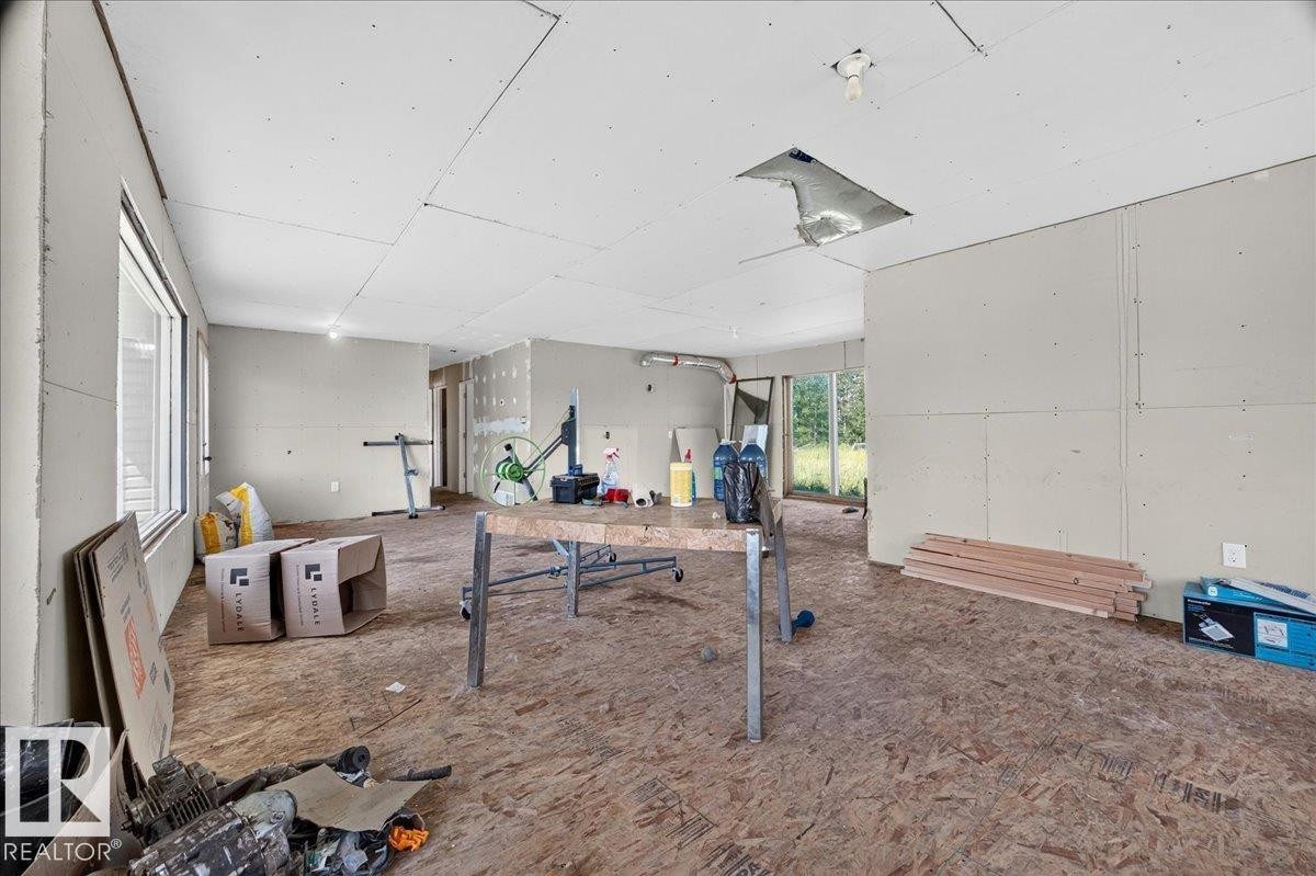 5316 54 Avenue, Andrew, AB - Indoor Photo Showing Other Room