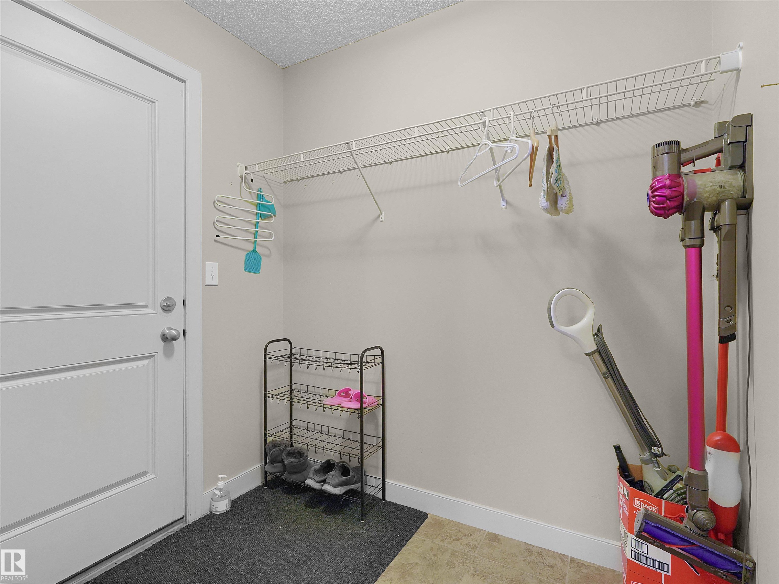1692 Cunningham Way Sw, Edmonton, AB - Indoor