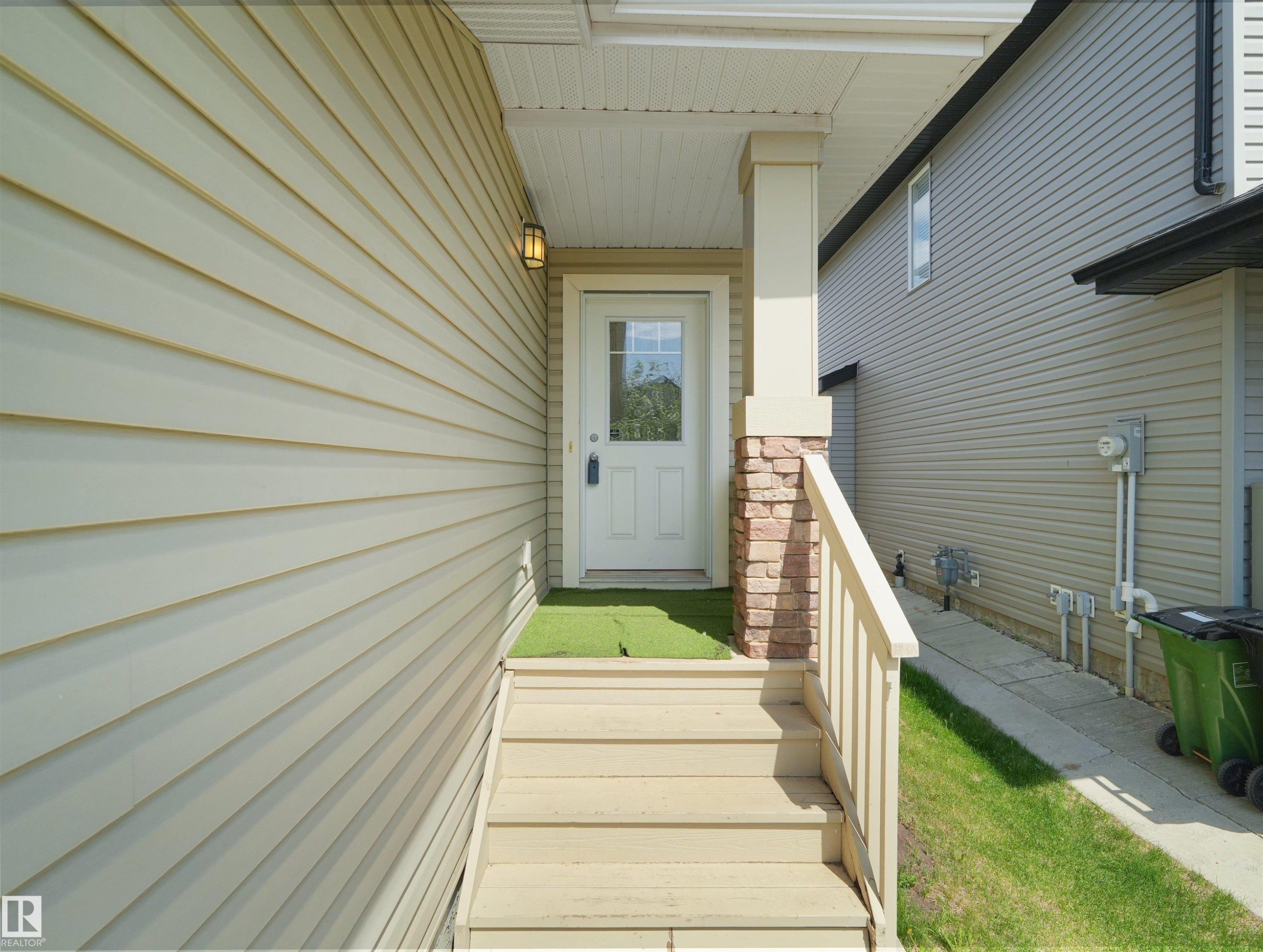 1692 Cunningham Way Sw, Edmonton, AB - Outdoor With Exterior