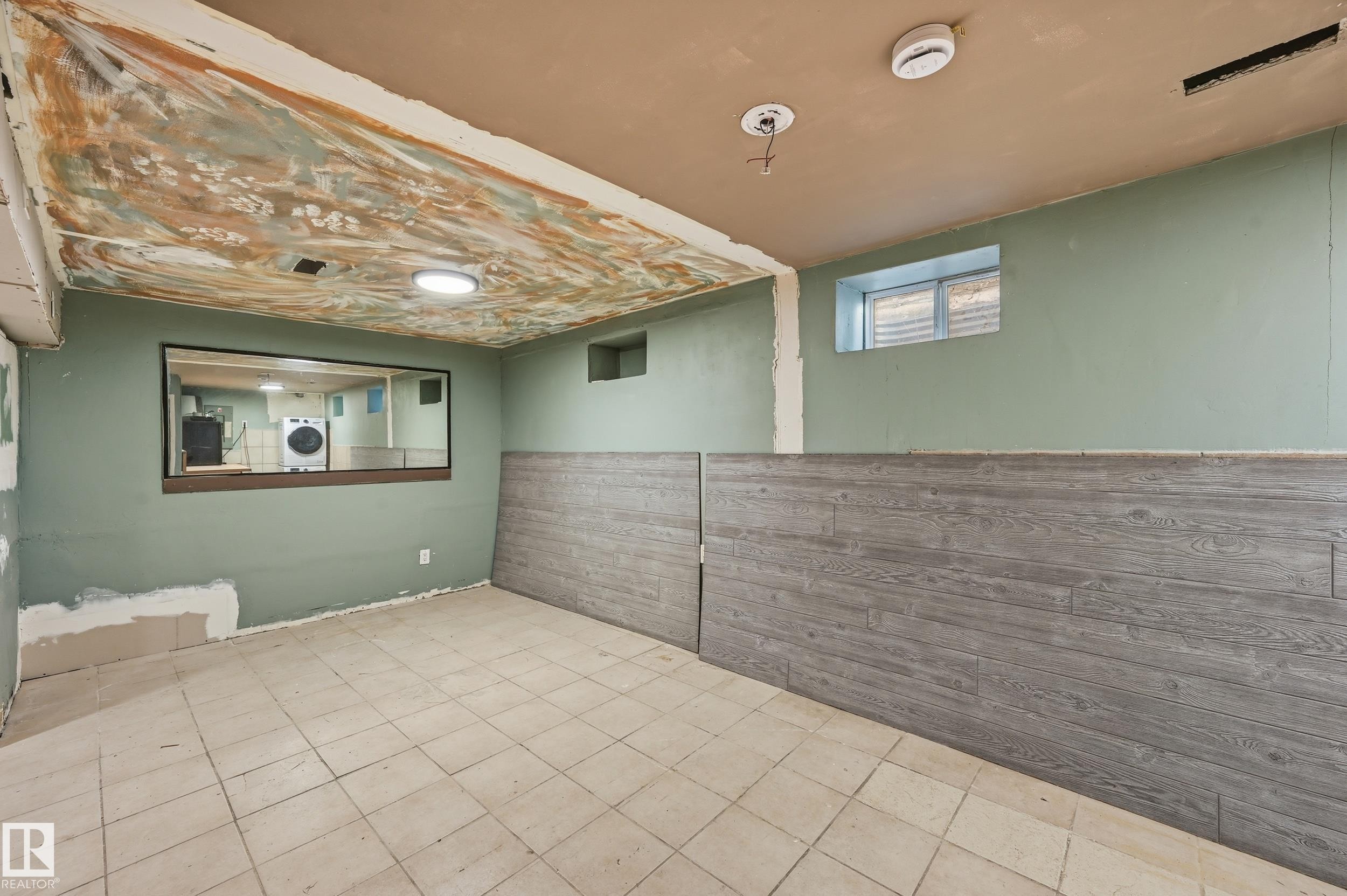 10656 93 Street, Edmonton, AB