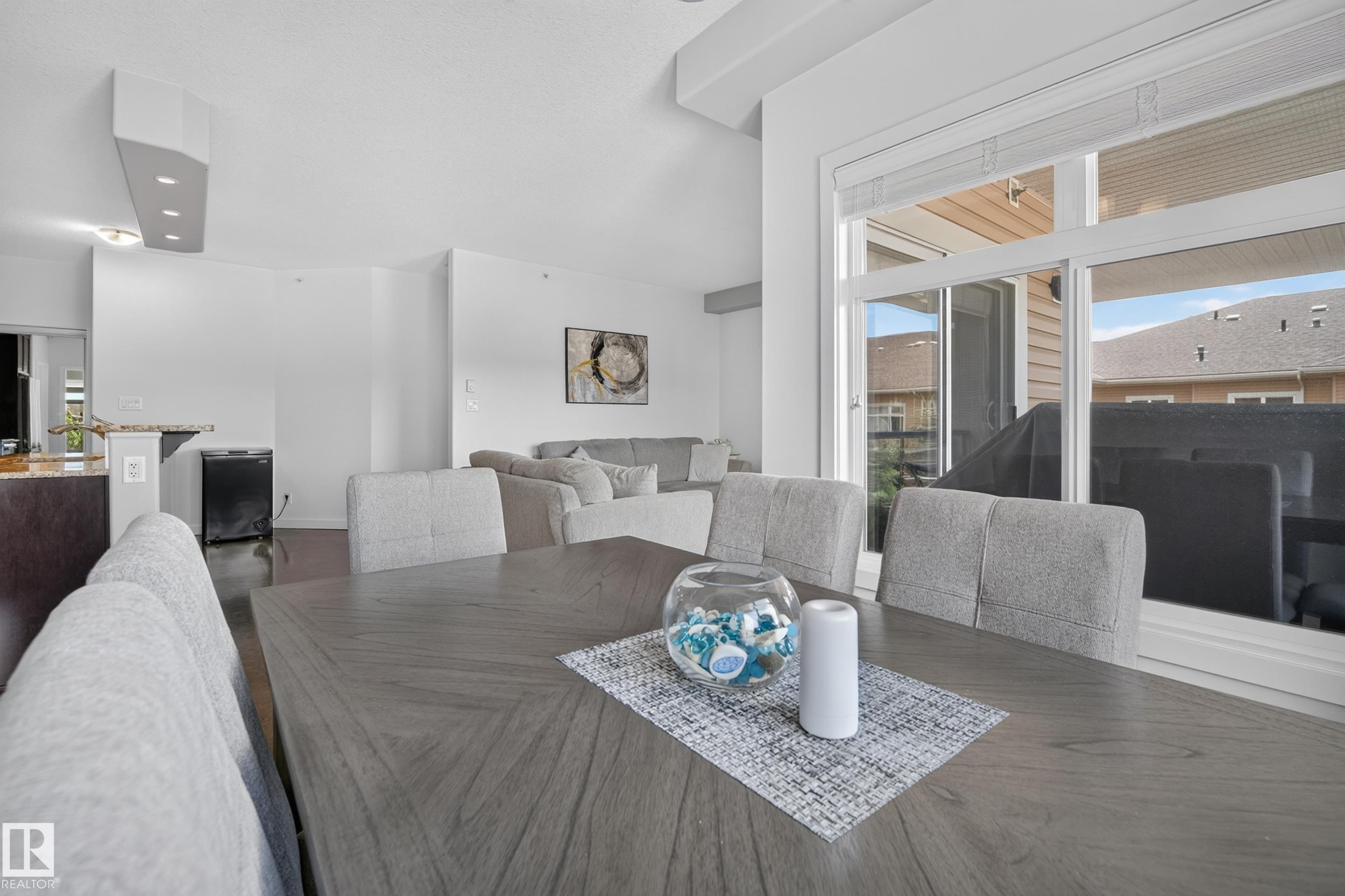 #465 11517 Ellerslie Rd Sw, Edmonton, AB - Indoor Photo Showing Dining Room