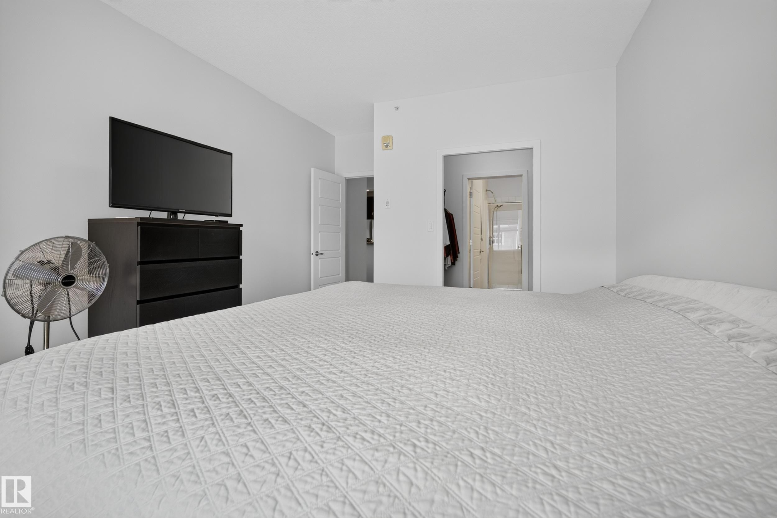 #465 11517 Ellerslie Rd Sw, Edmonton, AB - Indoor Photo Showing Bedroom