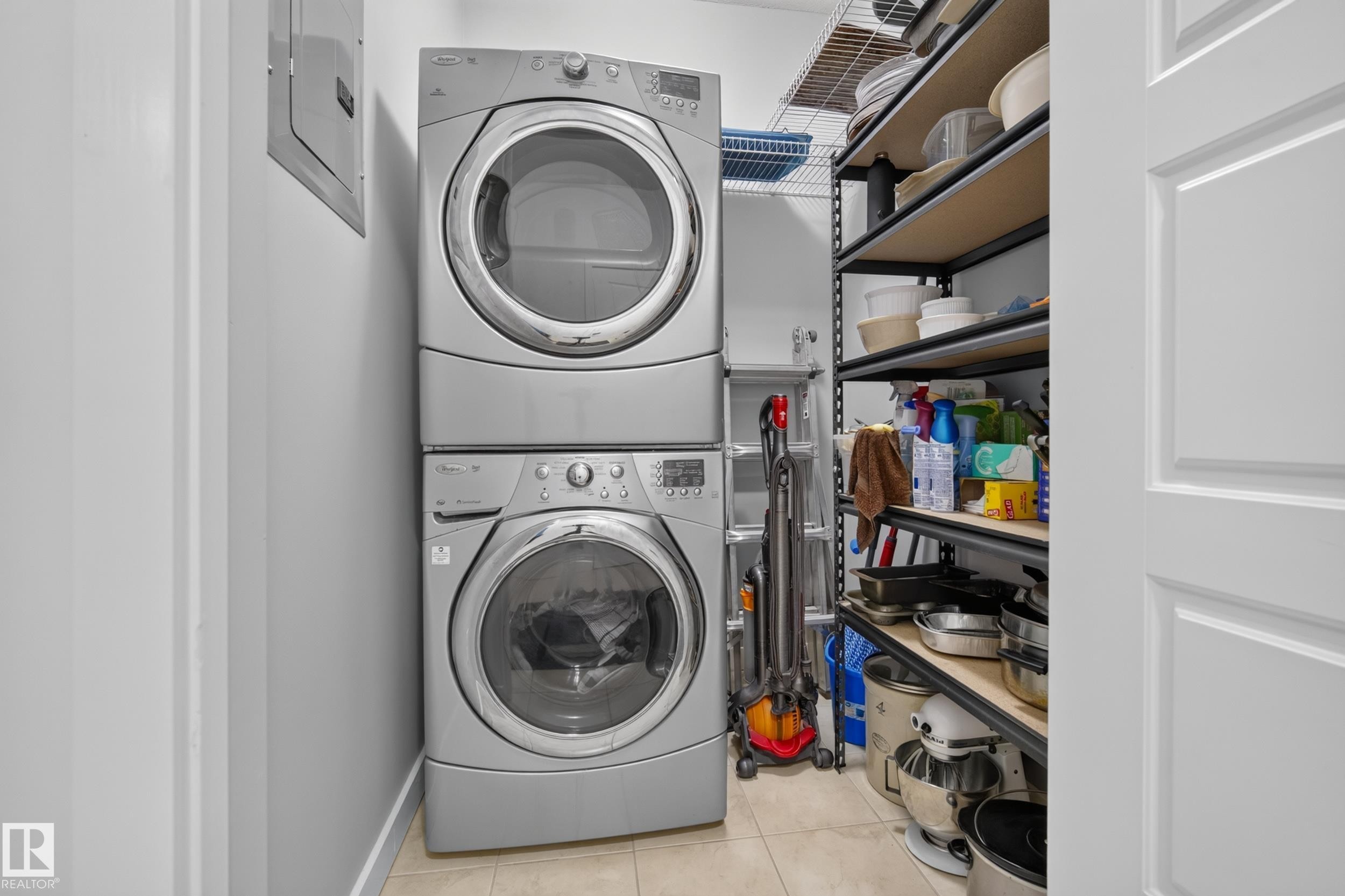 #465 11517 Ellerslie Rd Sw, Edmonton, AB - Indoor Photo Showing Laundry Room