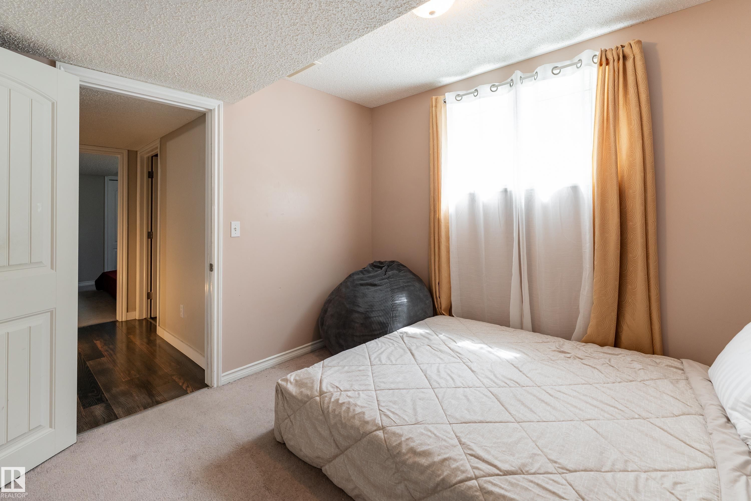16256 132 Street Nw, Edmonton, AB