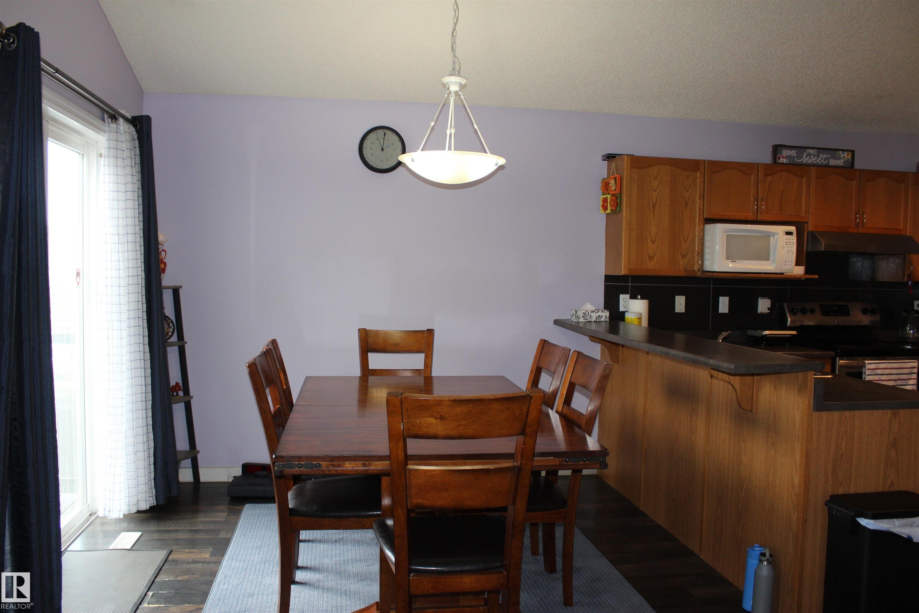 16256 132 Street Nw, Edmonton, AB - Indoor