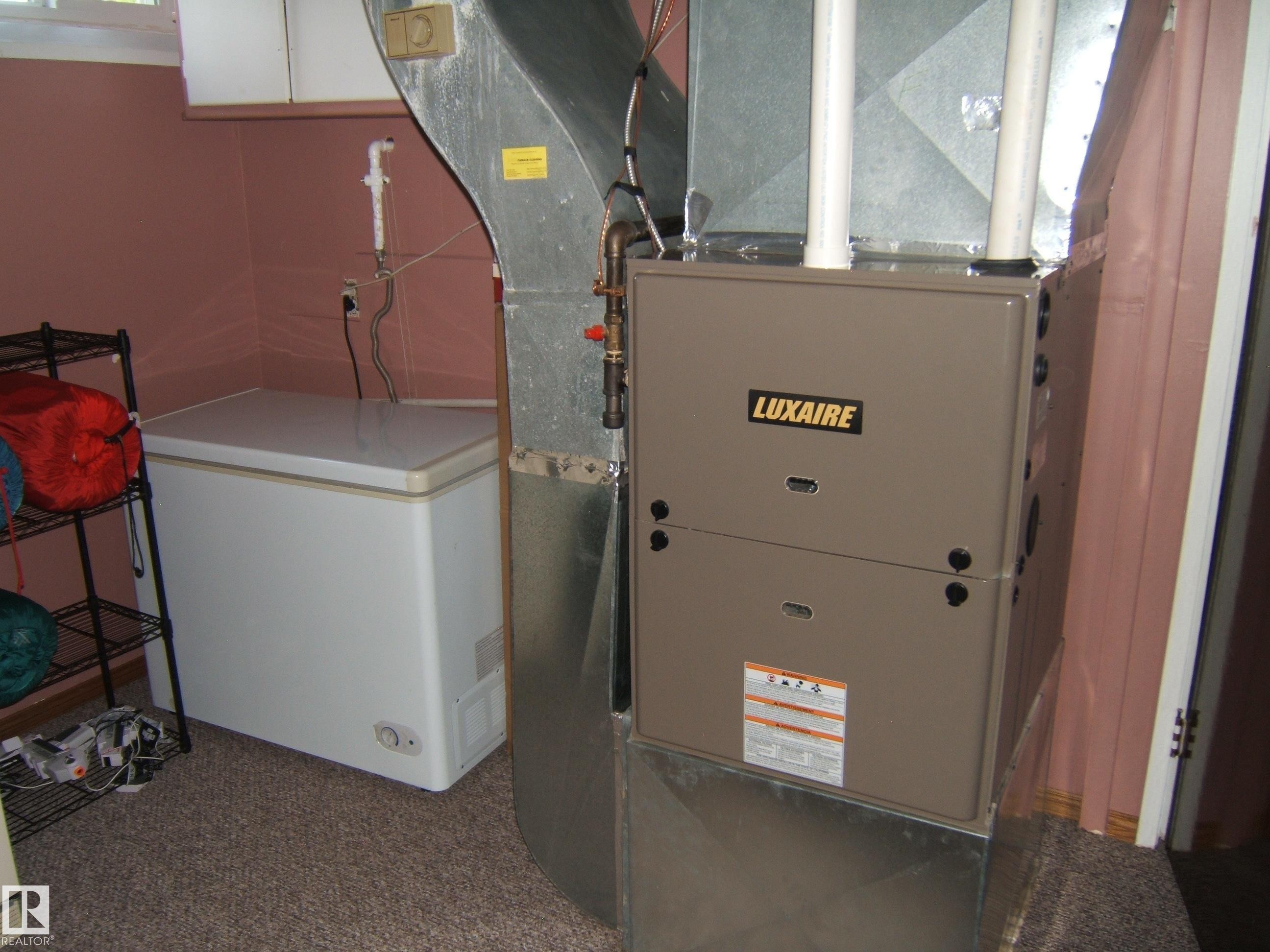 Image quality insufficient for description - 151042 Twp Rd 562, Rural Two Hills County, AB - Indoor