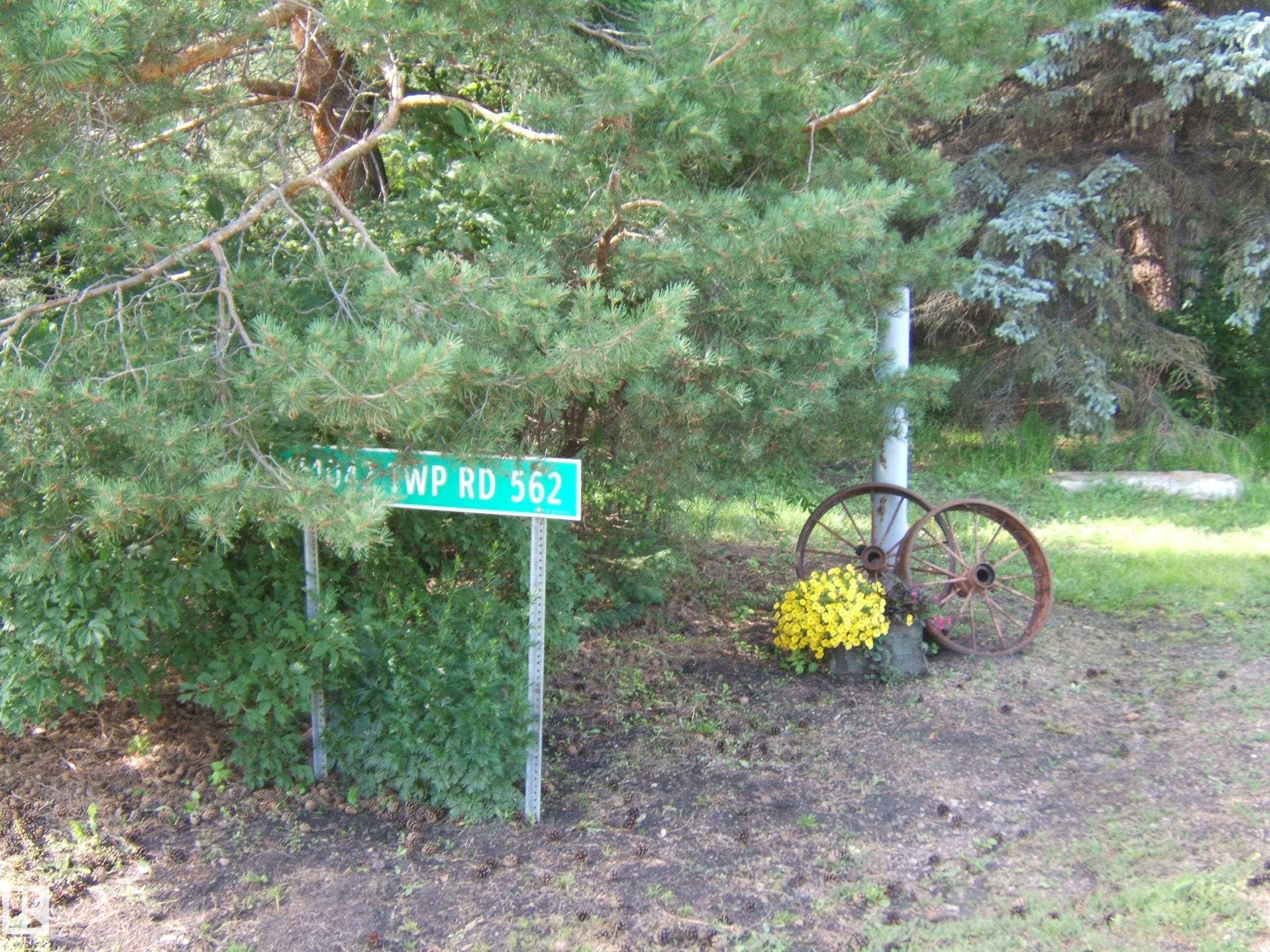 Image quality insufficient for description - 151042 Twp Rd 562, Rural Two Hills County, AB - Outdoor