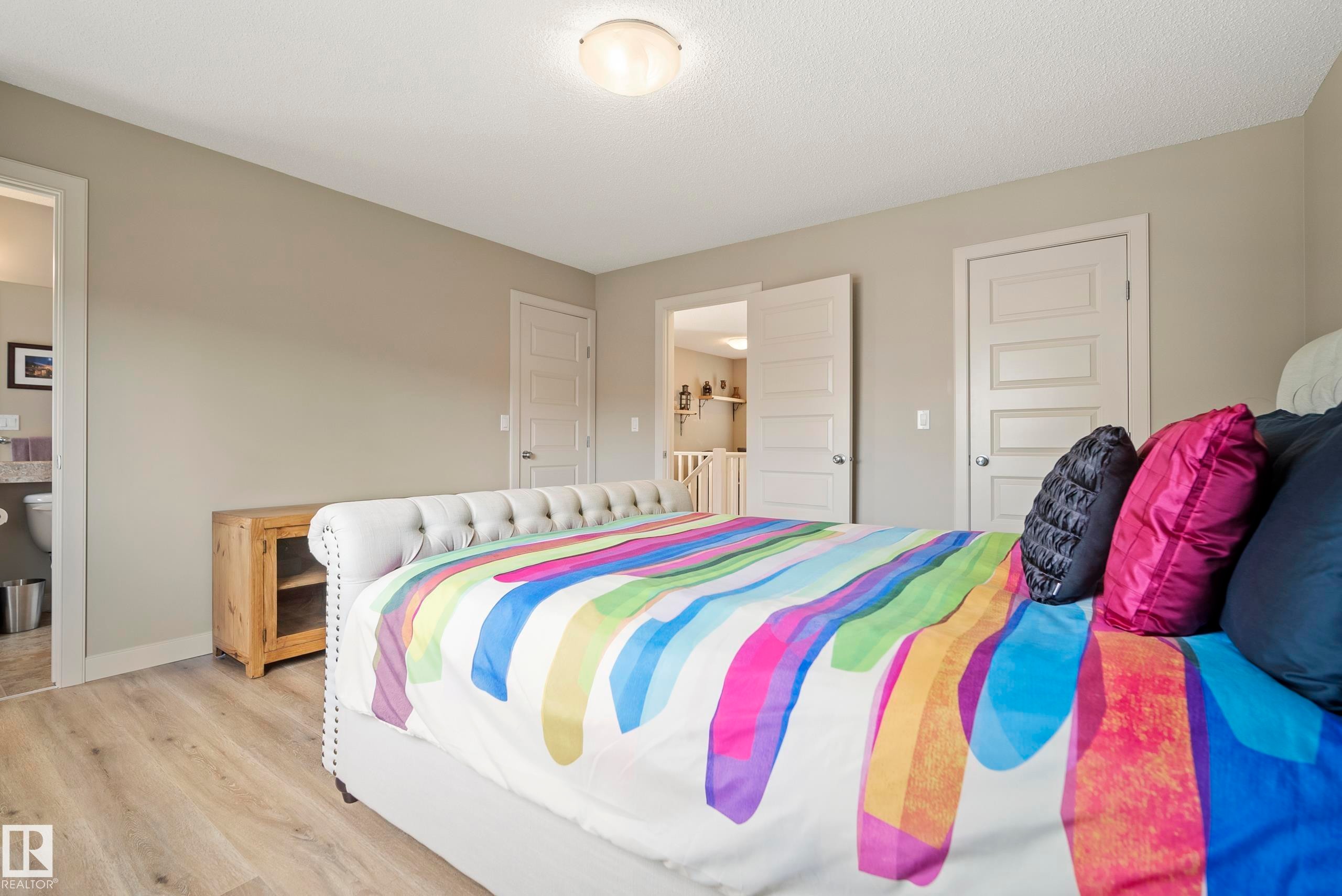 1715 Cunningham Way Sw, Edmonton, AB - Indoor Photo Showing Bedroom