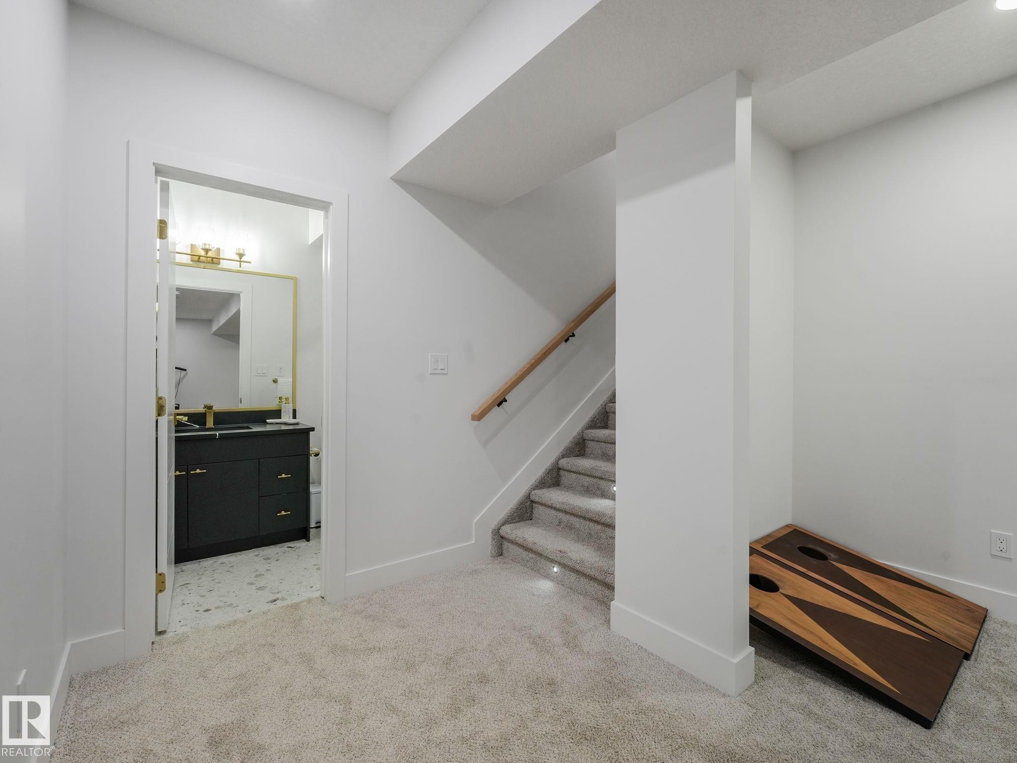 33 Birkshire Crescent, Sherwood Park, AB - Indoor Photo Showing Other Room