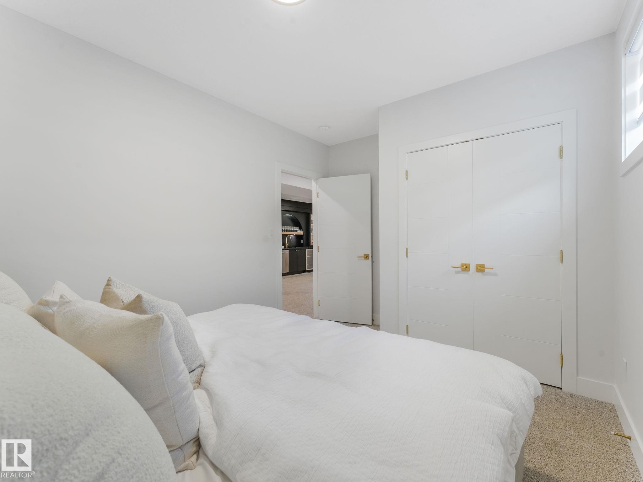 33 Birkshire Crescent, Sherwood Park, AB - Indoor Photo Showing Bedroom