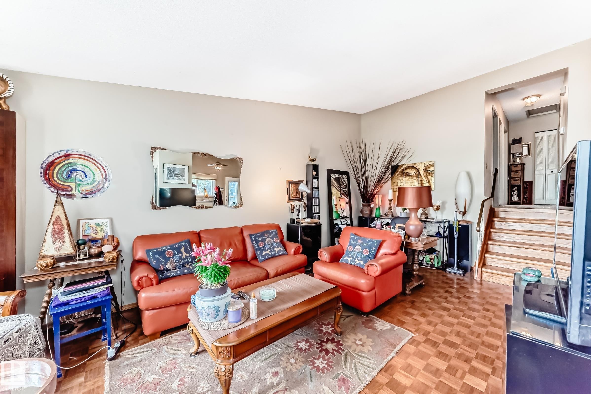 1283 Millbourne Road E, Edmonton, AB - Indoor Photo Showing Living Room