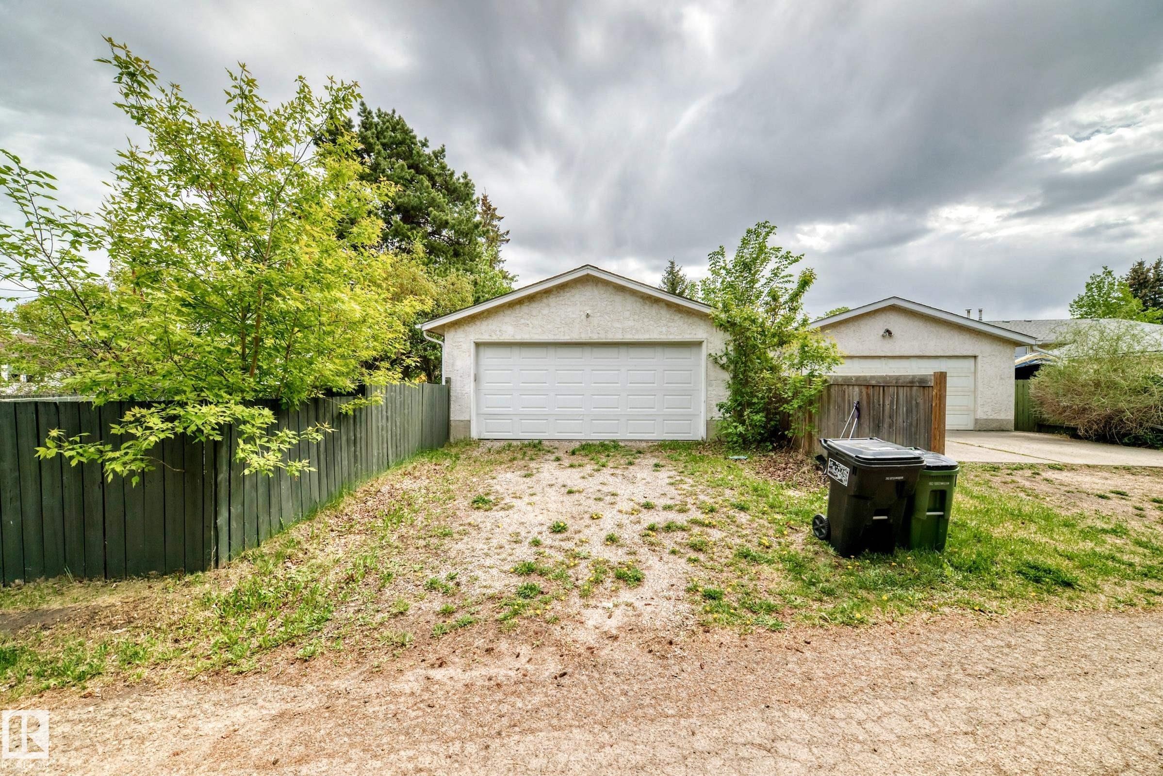 1283 Millbourne Road E, Edmonton, AB - Outdoor