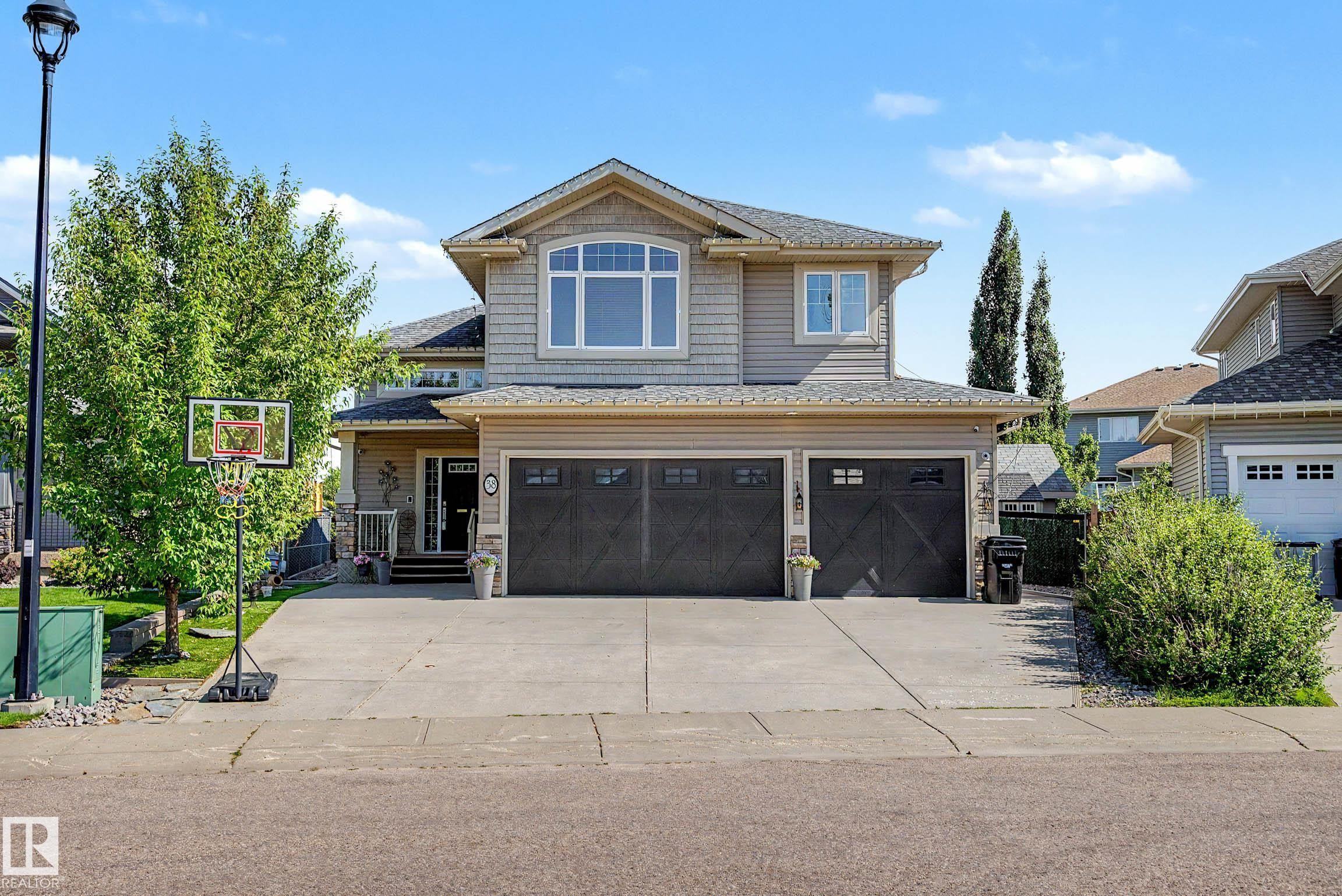 38 Longview Point(E), Spruce Grove, AB - Outdoor With Facade