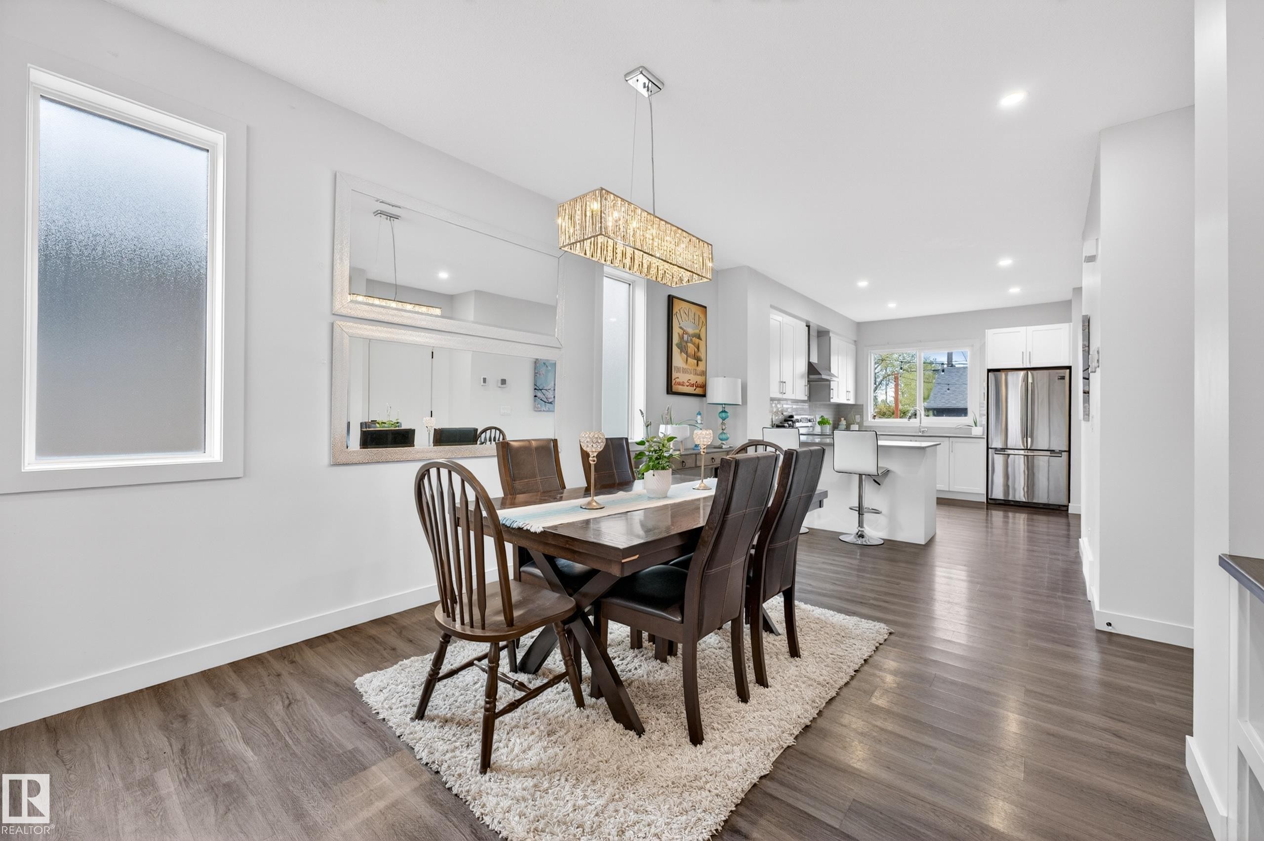 10326 160 Street Nw, Edmonton, AB - Indoor Photo Showing Dining Room